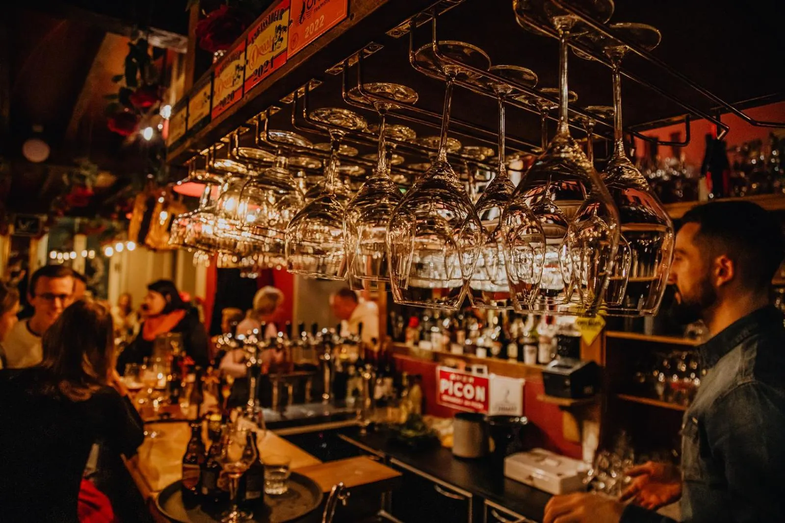 Food and drinks in Hotel Rose Red