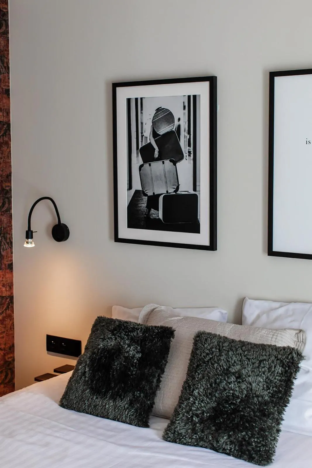 Bedroom, Bed in Hotel Rose Red