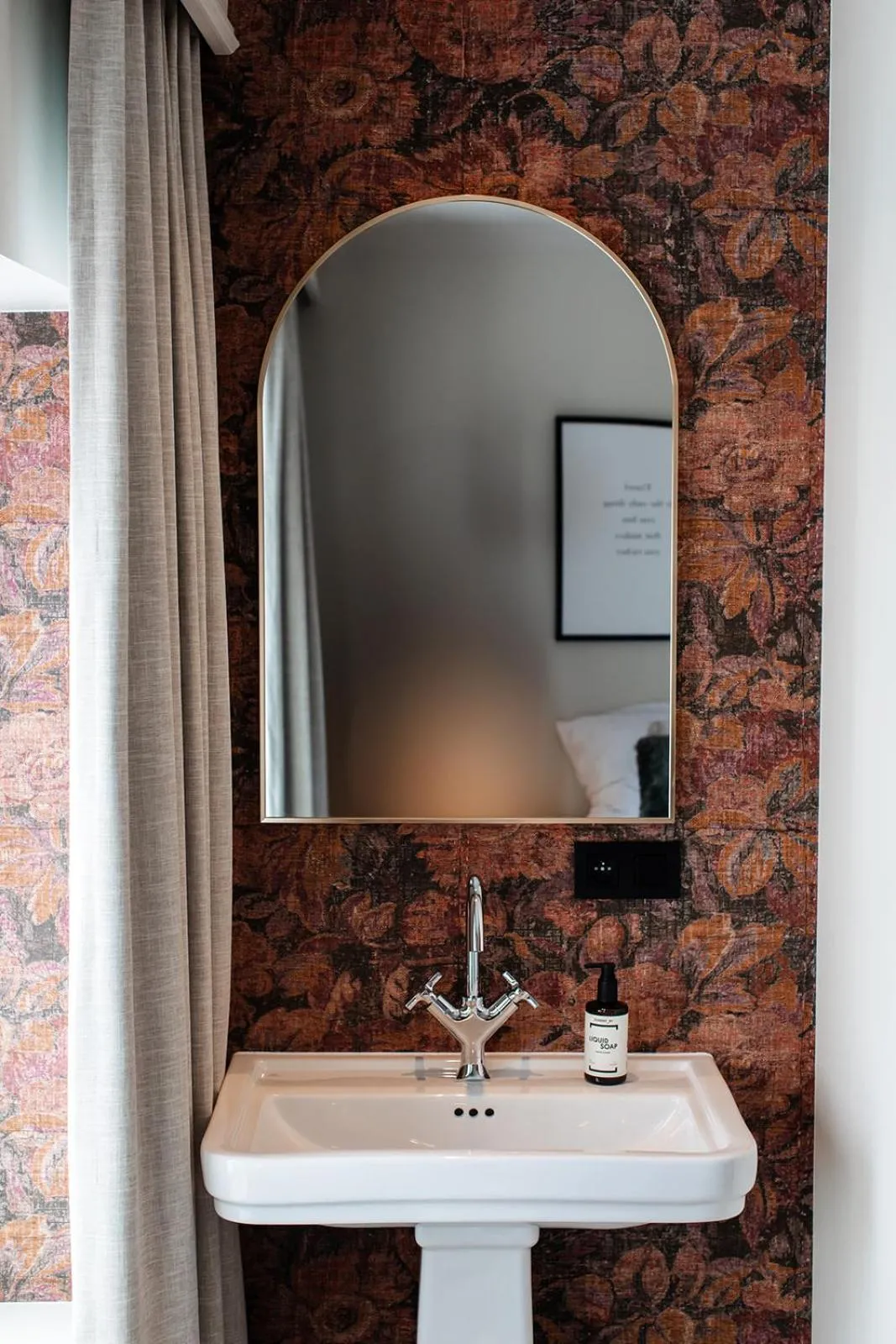 Decorative detail in Hotel Rose Red