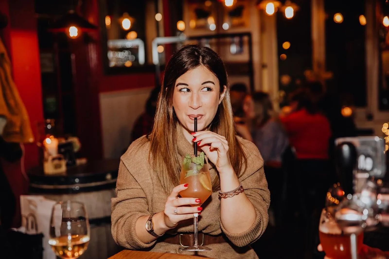 Guests in Hotel Rose Red