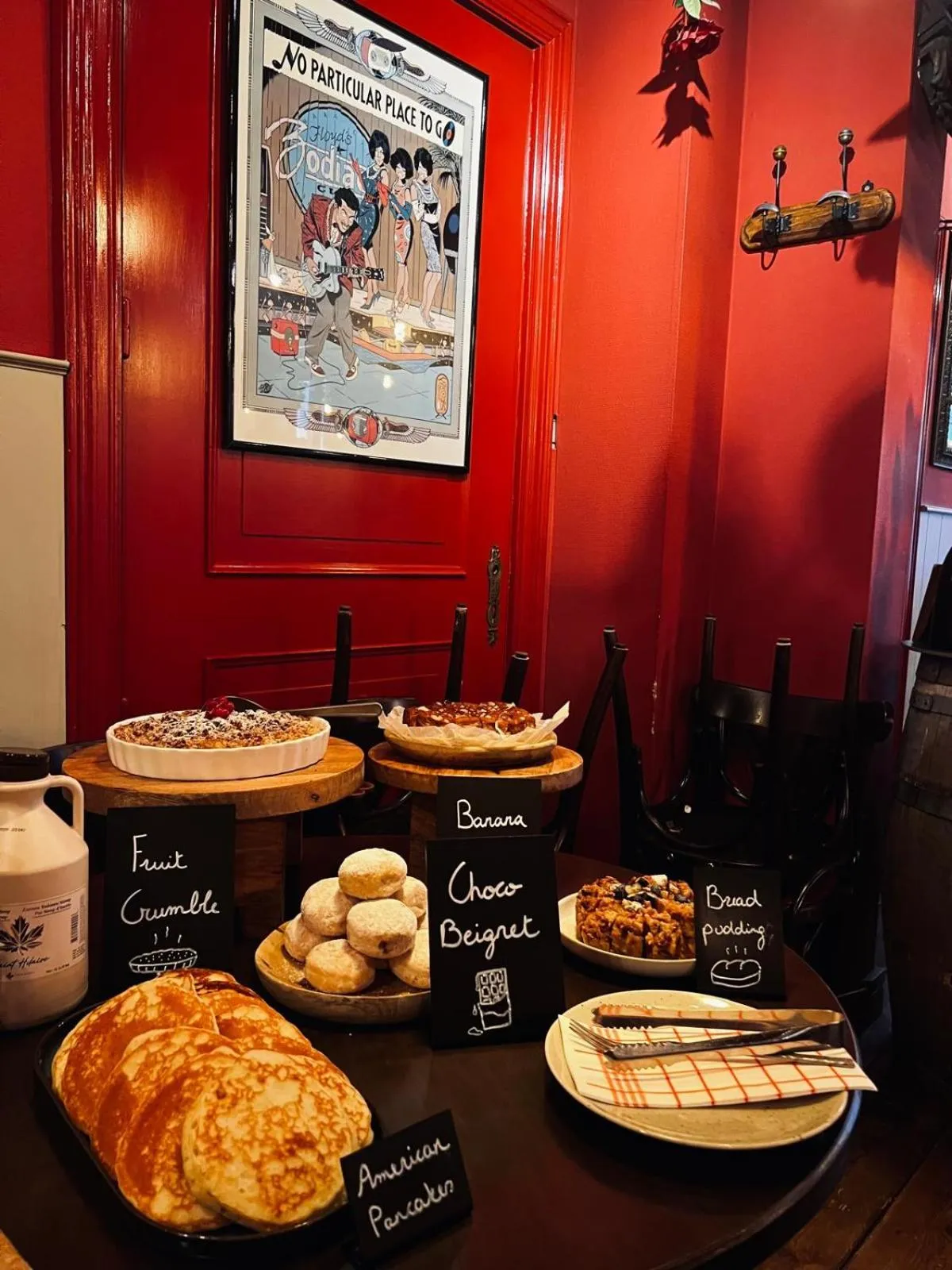 Breakfast in Hotel Rose Red