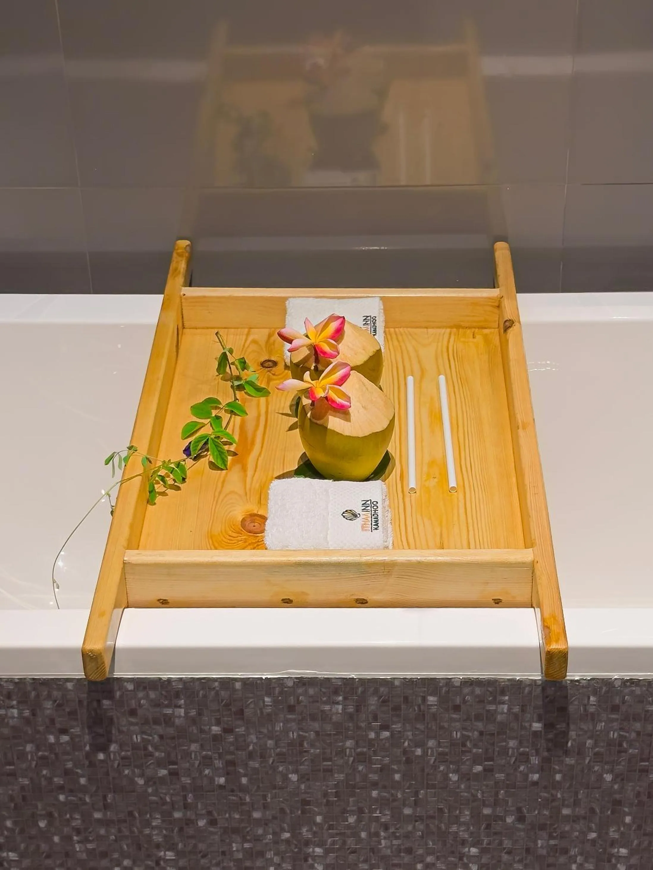 Bath in Ithaa Inn Kamadhoo