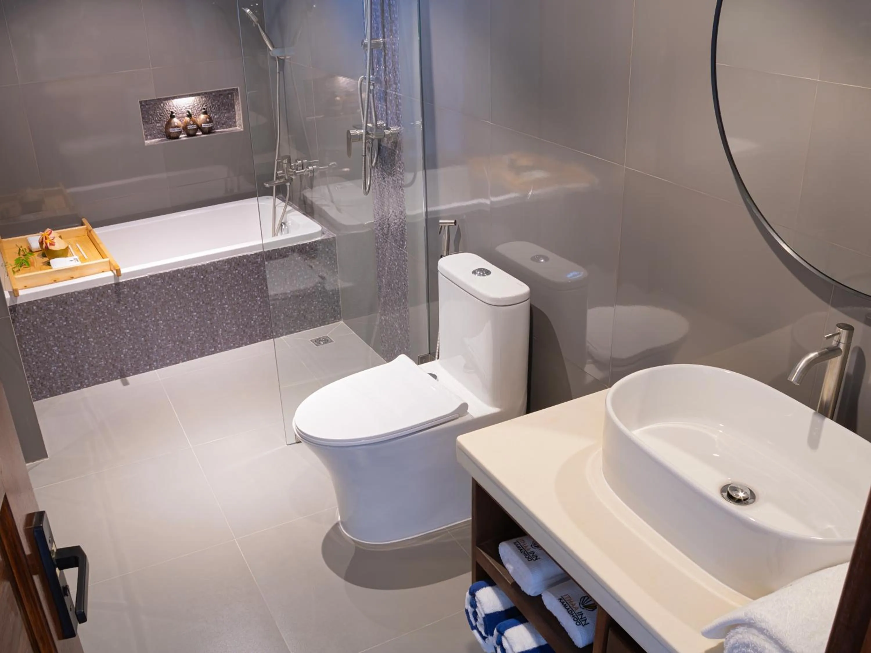 Shower in Ithaa Inn Kamadhoo