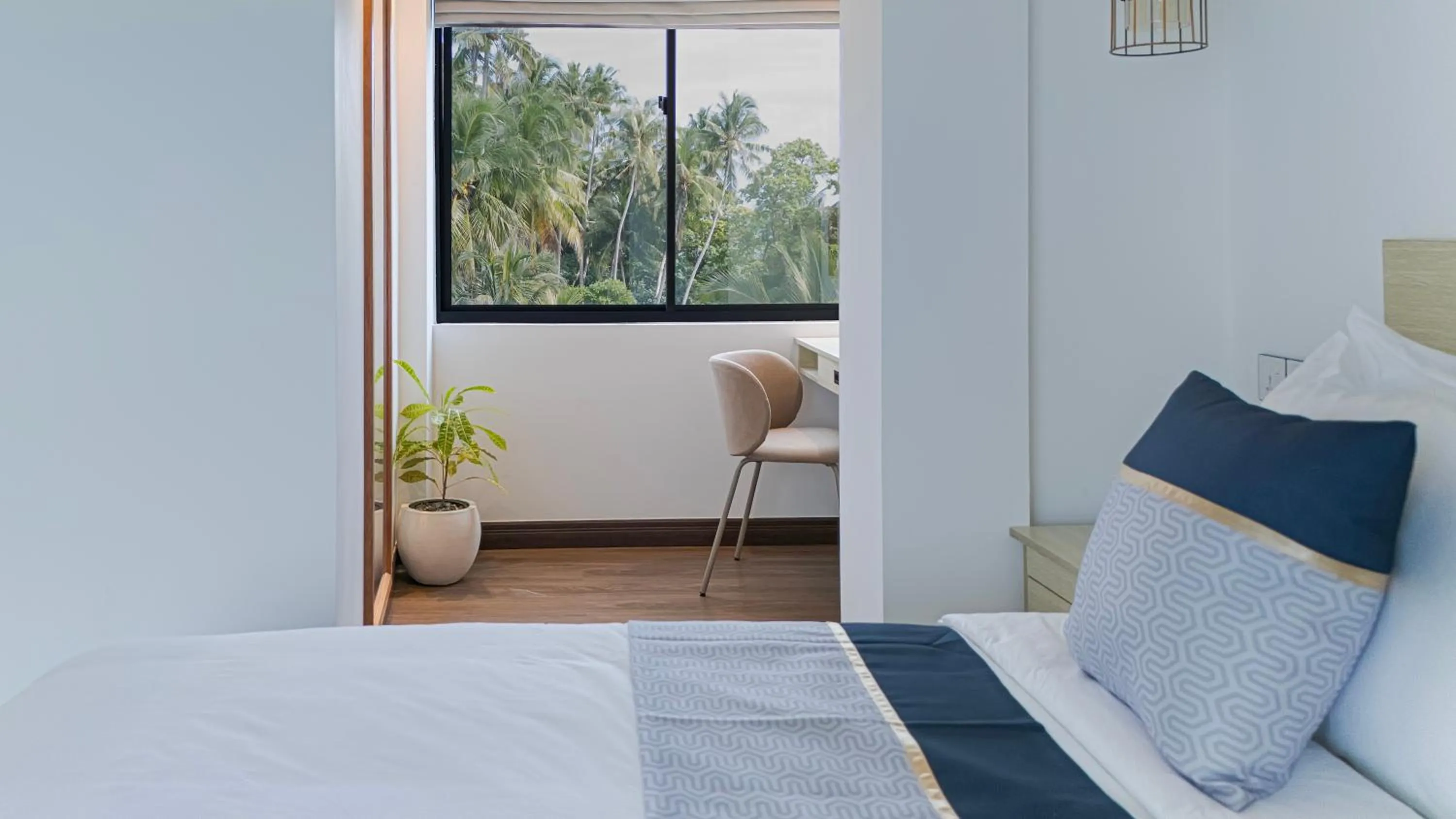 Bedroom, Bed in Ithaa Inn Kamadhoo