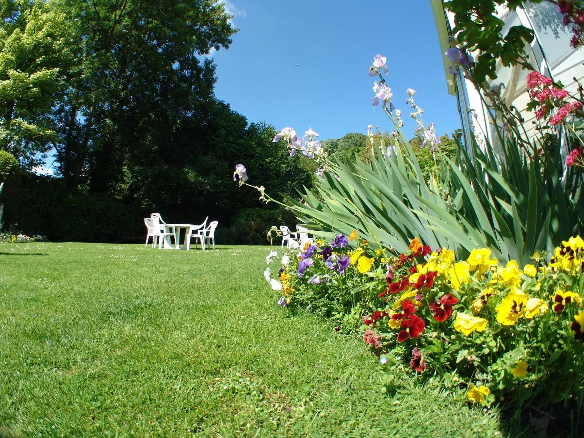 Garden in Hôtel L'Ecrin