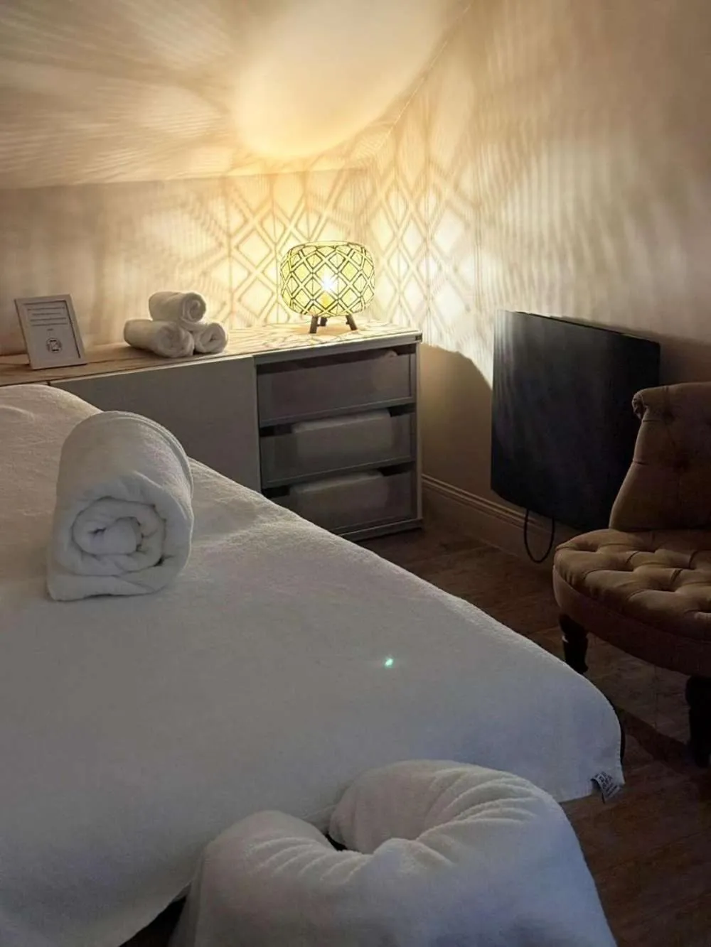 Massage, Bed in Hôtel Antares & Spa
