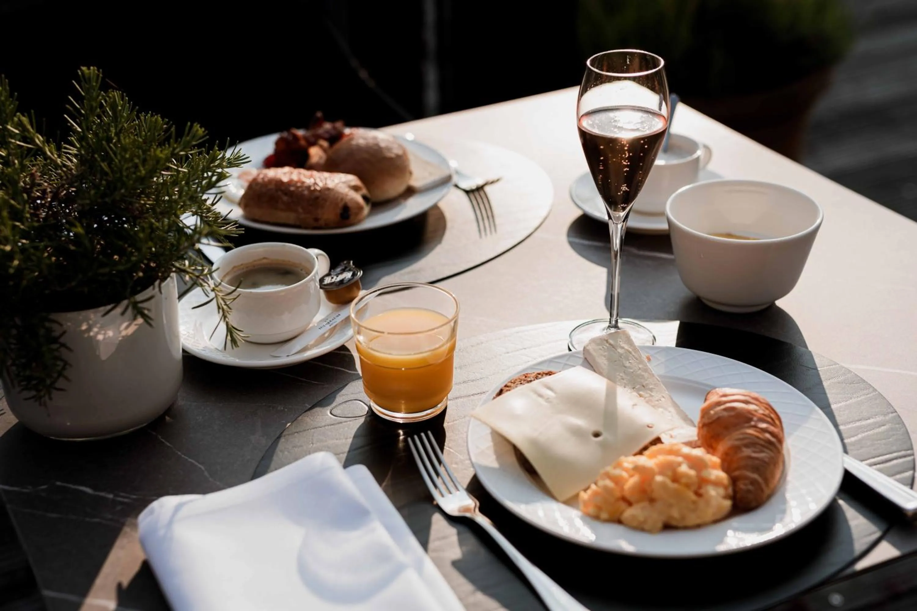 Breakfast in Stiemerheide - The Urban Hotel & Golf Retreat 4 Star Superior