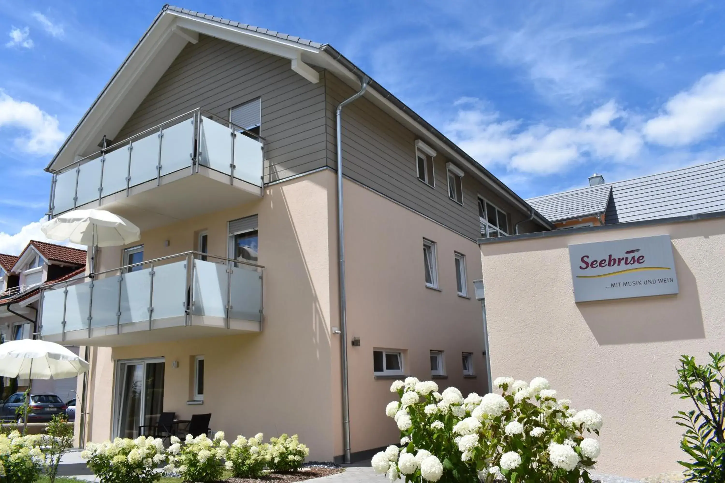 Seebrise mit Musik und Wein Seebrise mit Musik und Wein