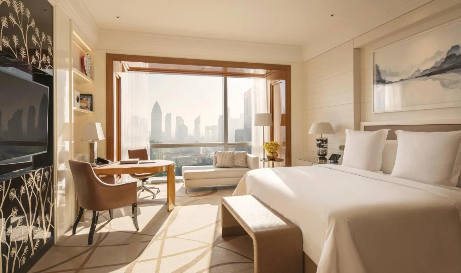 Bed in Four Seasons Hotel Tianjin