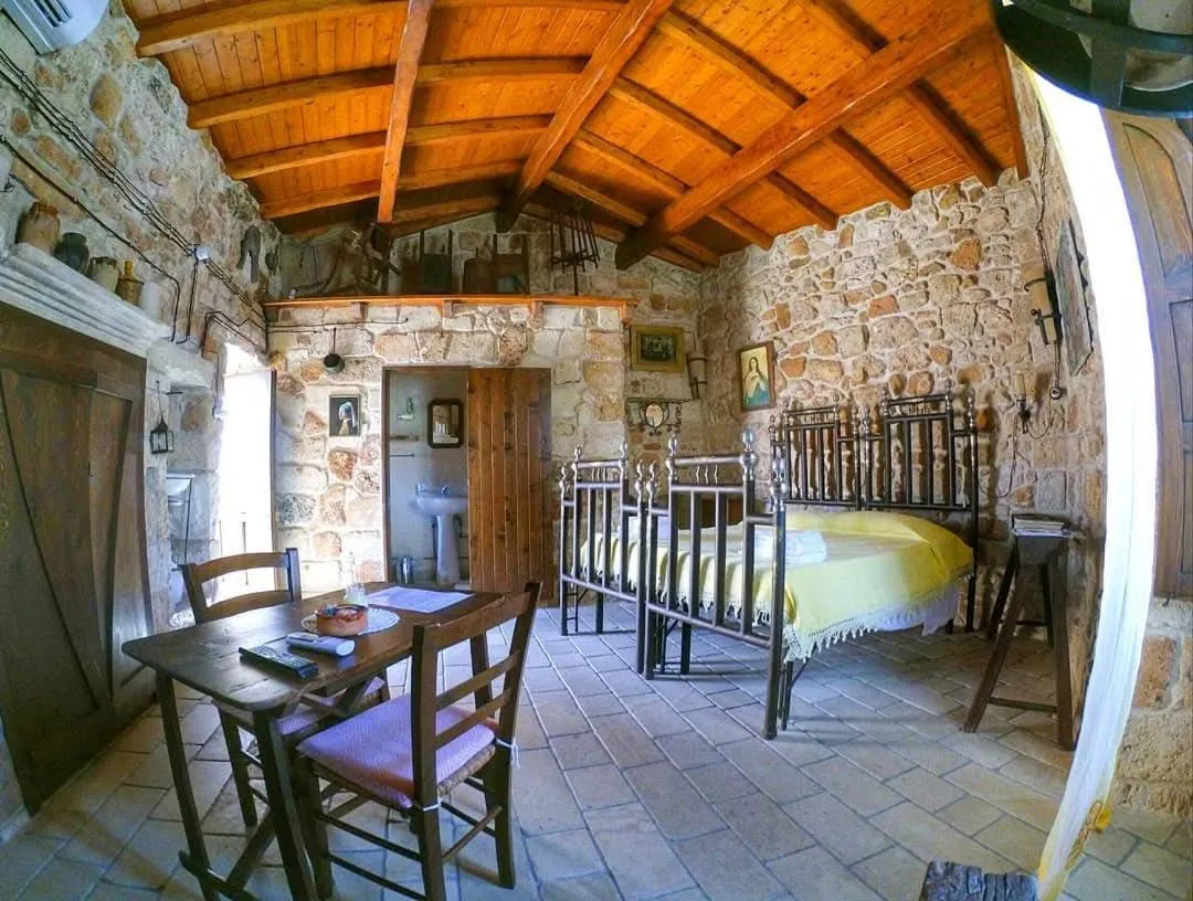 Photo of the whole room in B&B Pergulea