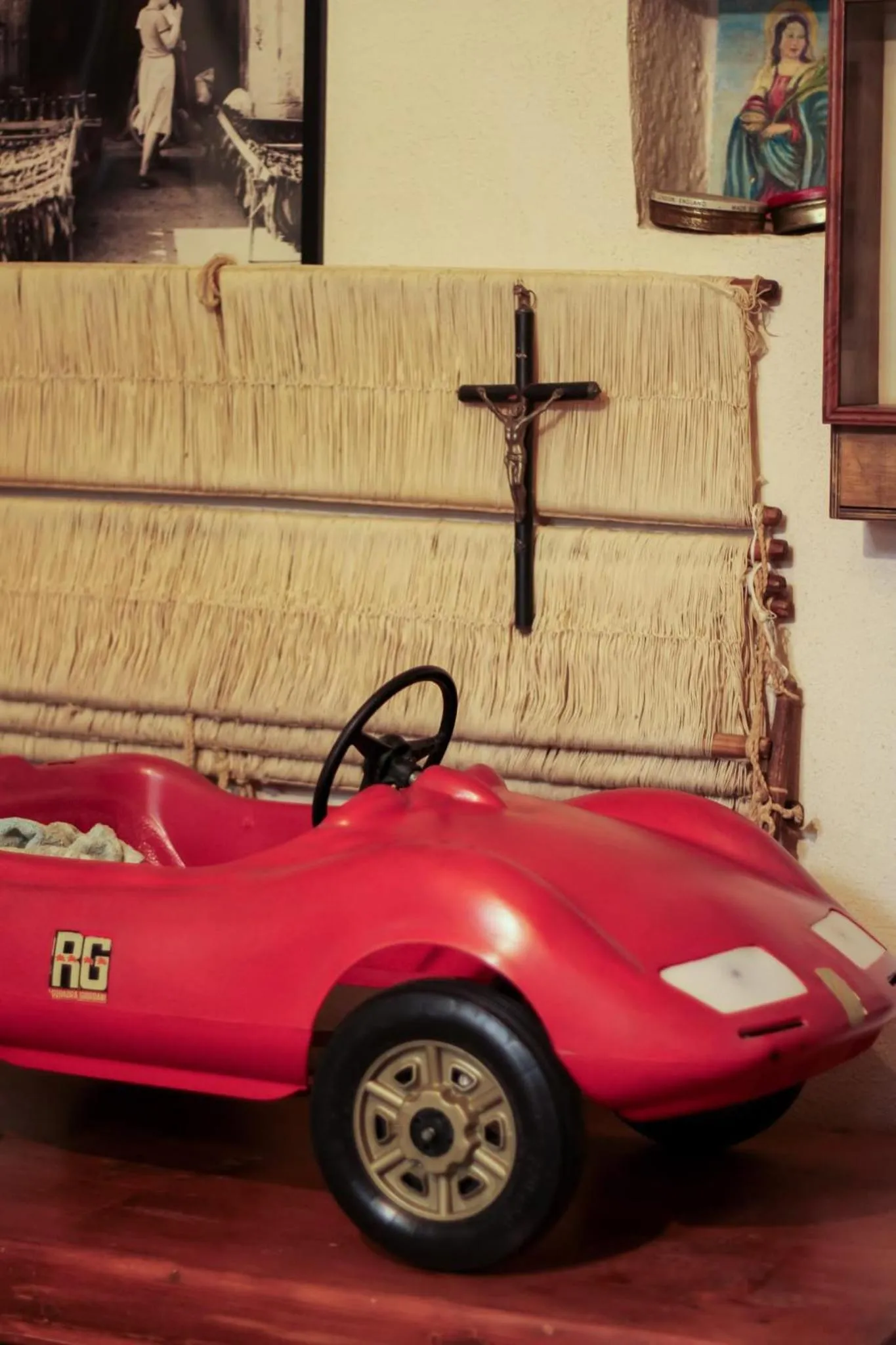 Decorative detail in B&B Pergulea