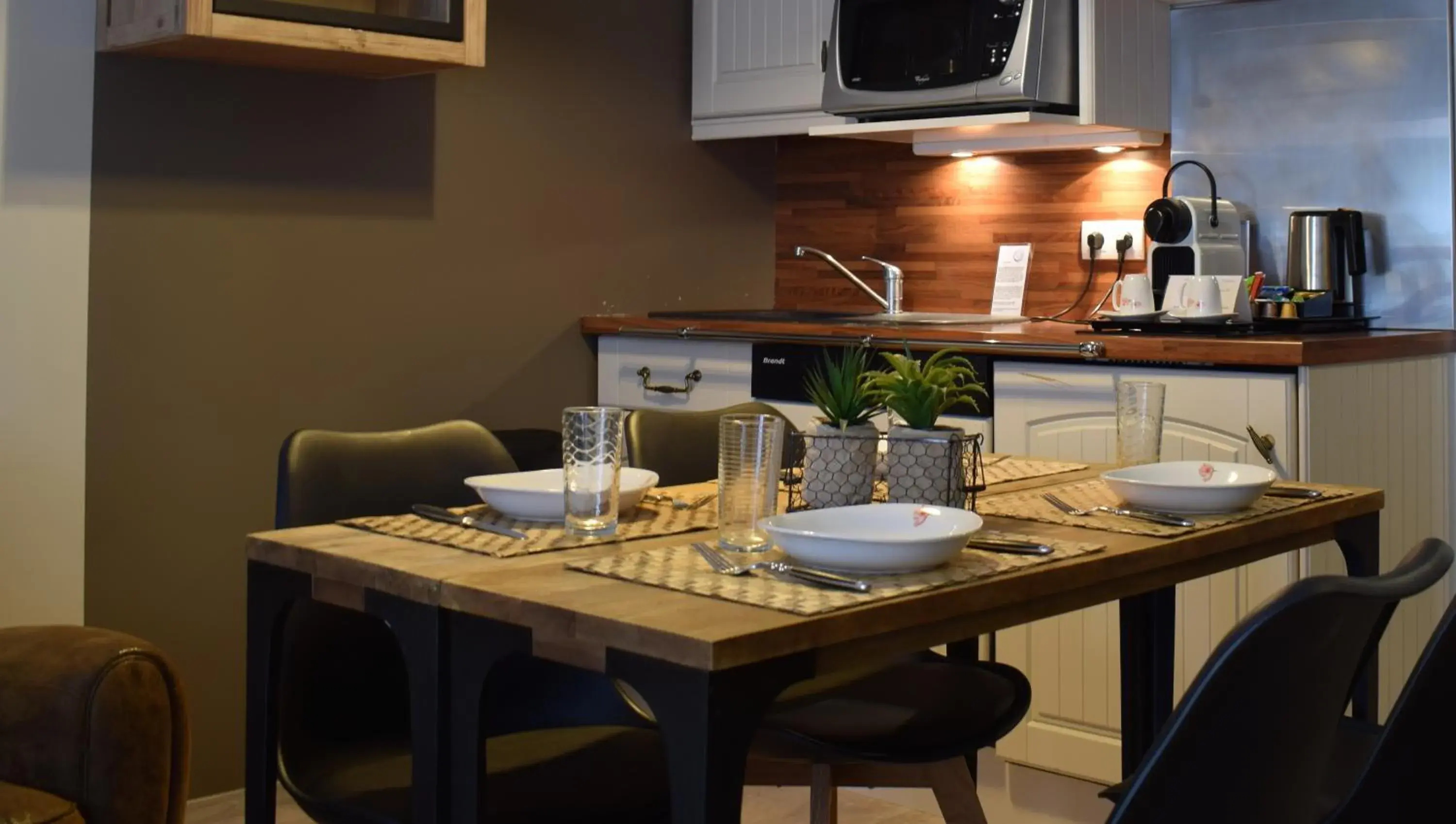 Suite Familiale Côté Appart'hôtel LA LOGGIA in Le Trophée Boutique Hôtel Spa- La Loggia Appart'hôtel Suite Familiale Côté Appart'hôtel LA LOGGIA in Le Trophée Boutique Hôtel Spa- La Loggia Appart'hôtel