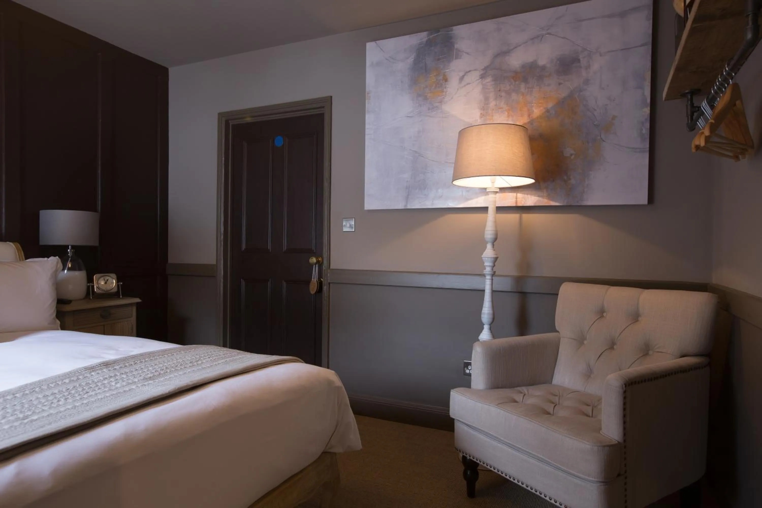 Bed in The Lion Hotel - Pub & Restaurant