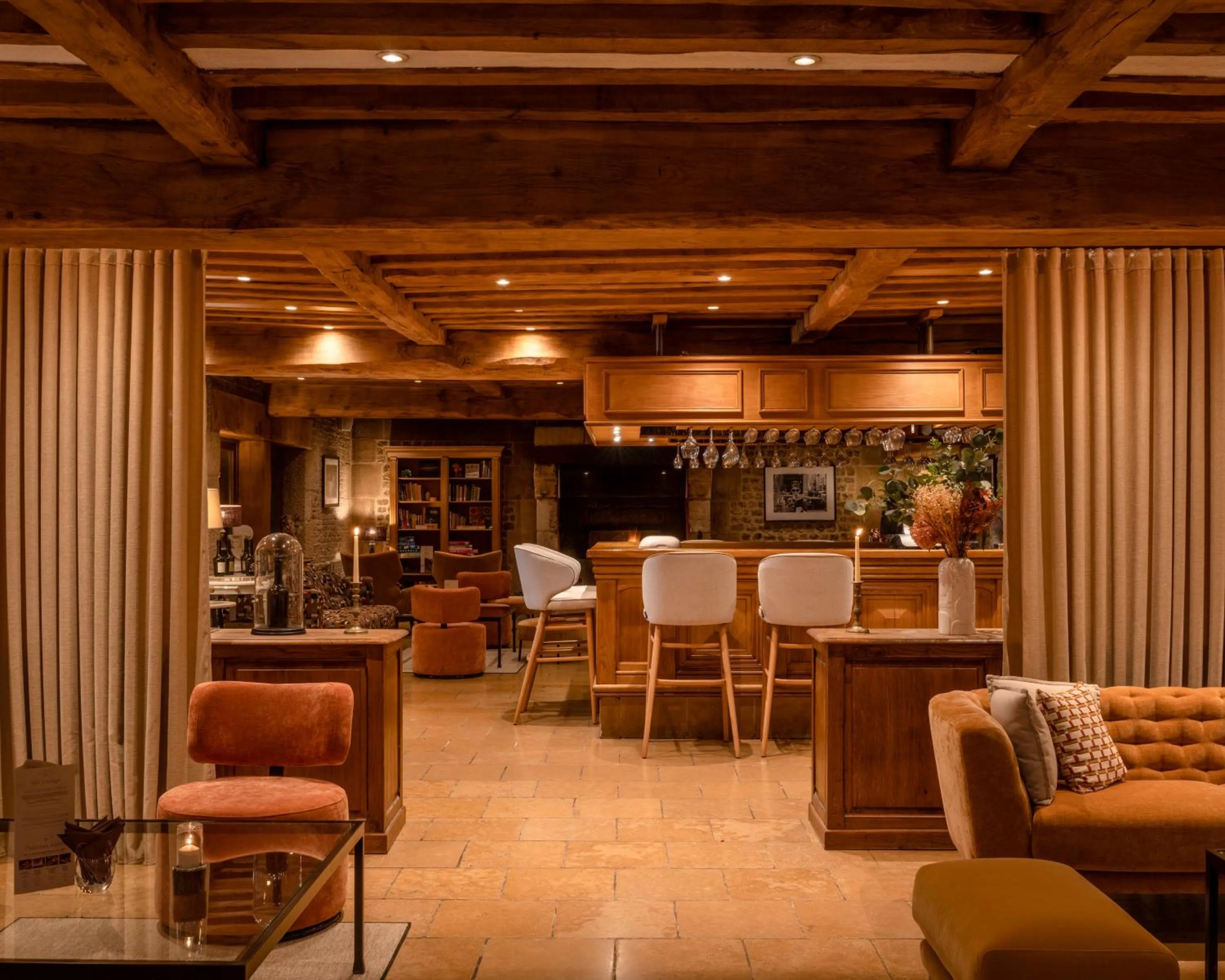 Lounge or bar in Les Manoirs de Tourgéville