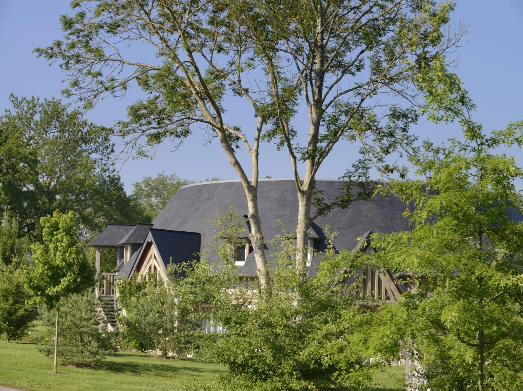 Facade/entrance in Les Manoirs de Tourgéville