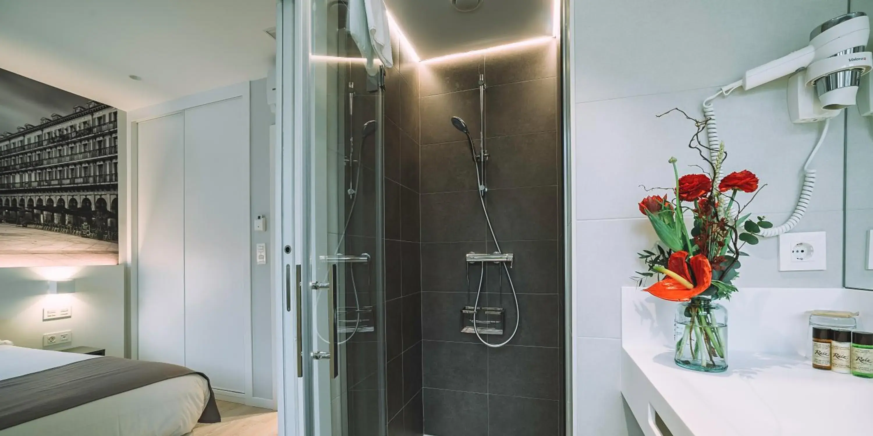 Decorative detail in Pension Txingurri Decorative detail in Pension Txingurri