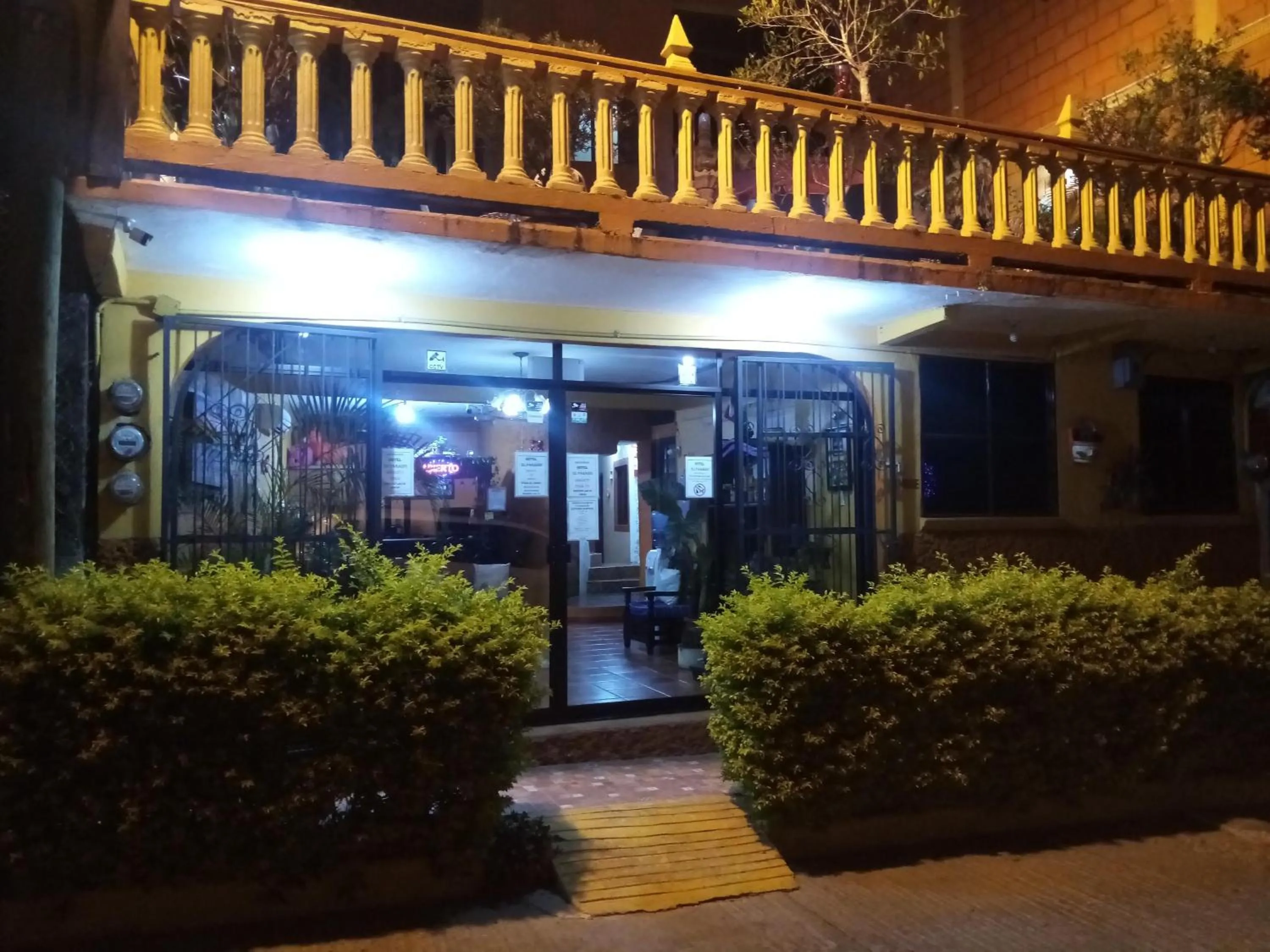 POSAD FAMILIAR EL PARAiSO