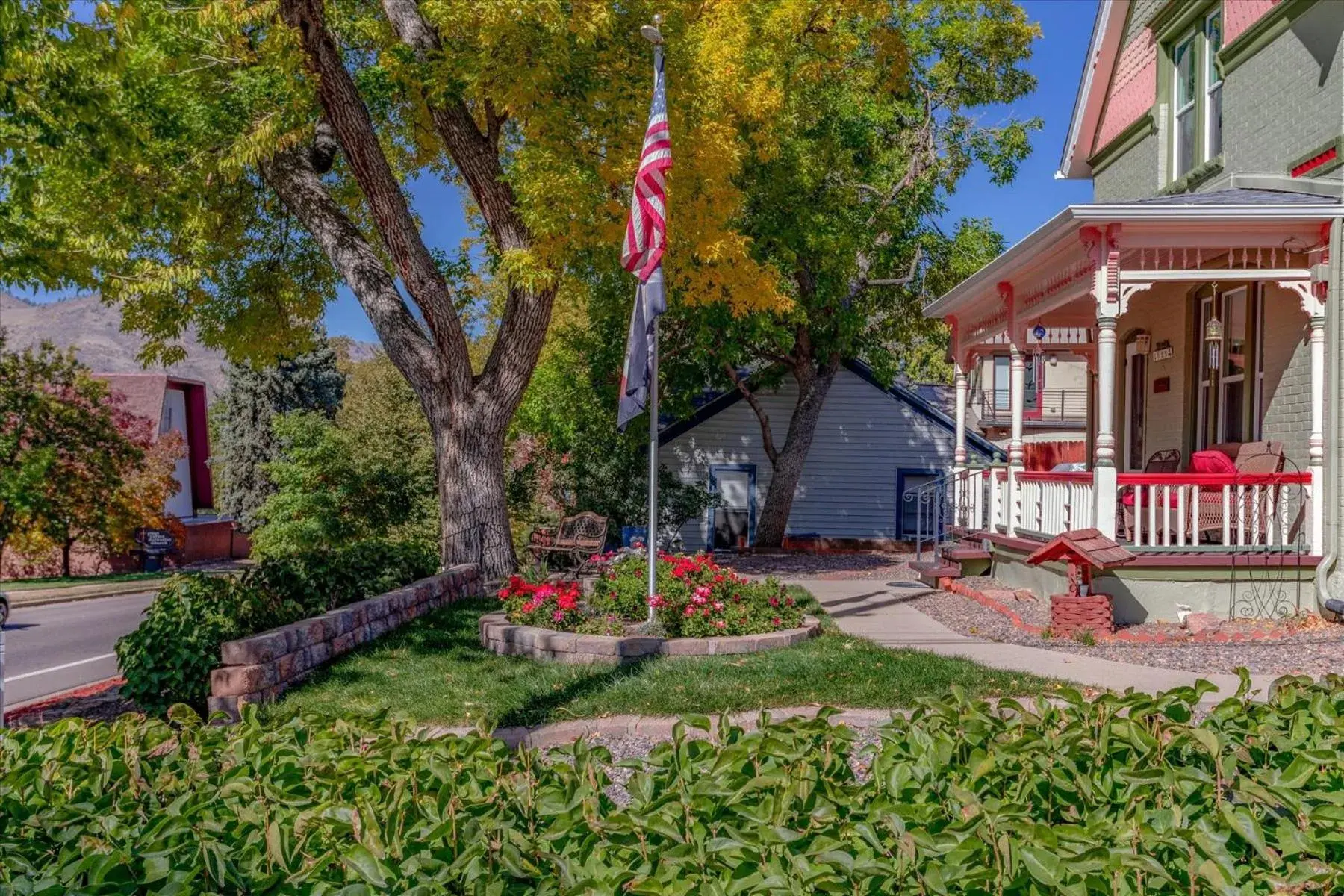 Property building in The Silk Pincushion Property building in The Silk Pincushion