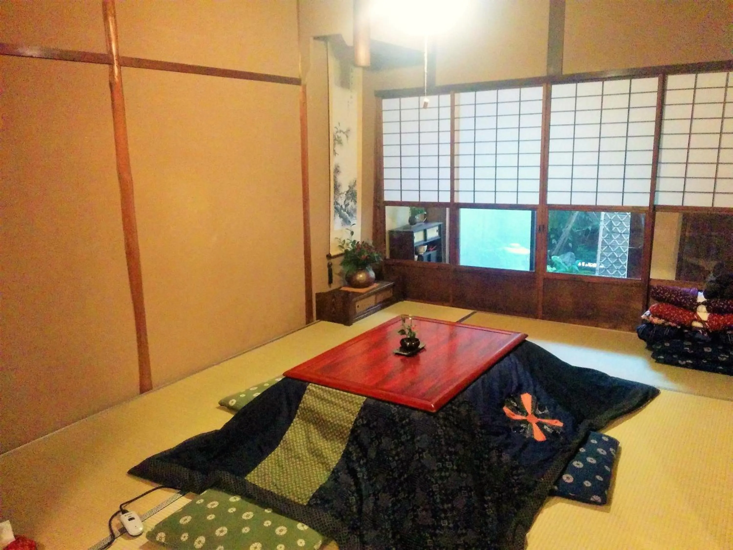 Winter, Bed in Murasakino Guesthouse