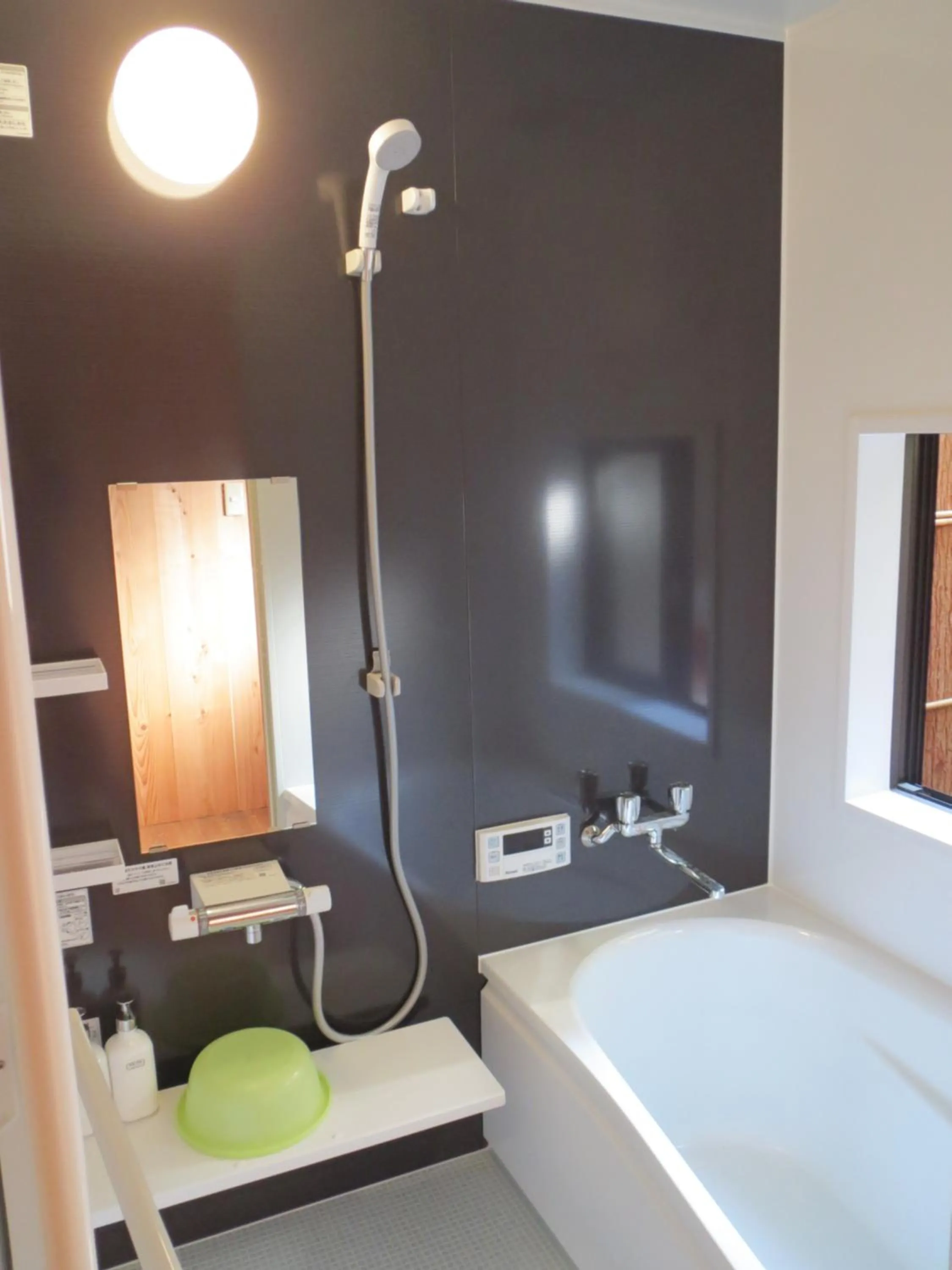 Shower in Murasakino Guesthouse