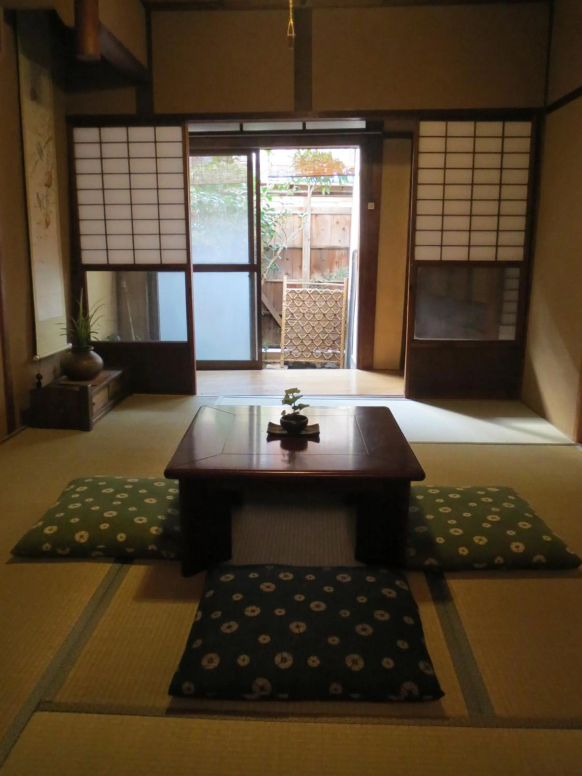 Living room, Bed in Murasakino Guesthouse