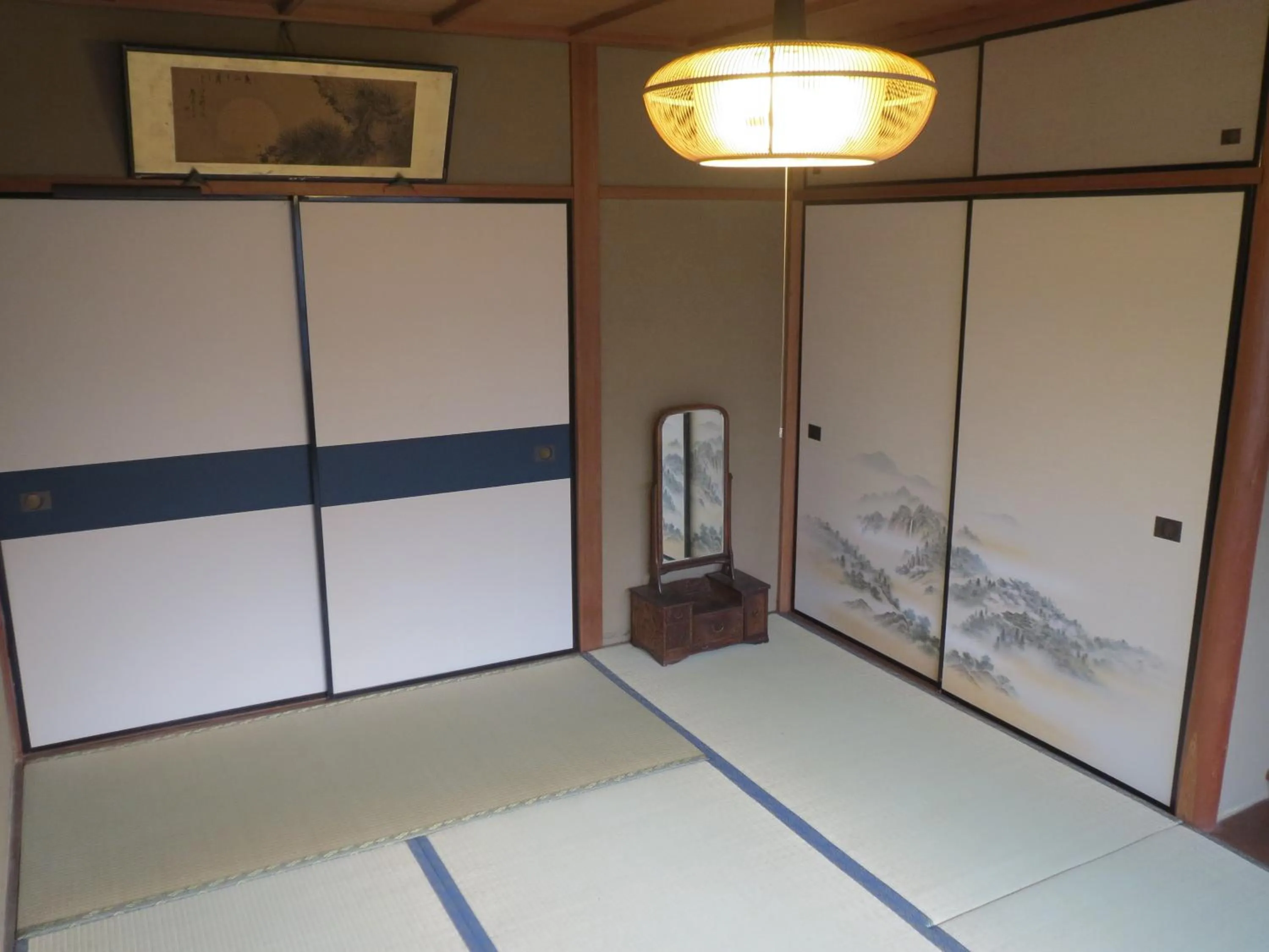 Decorative detail, Bed in Murasakino Guesthouse