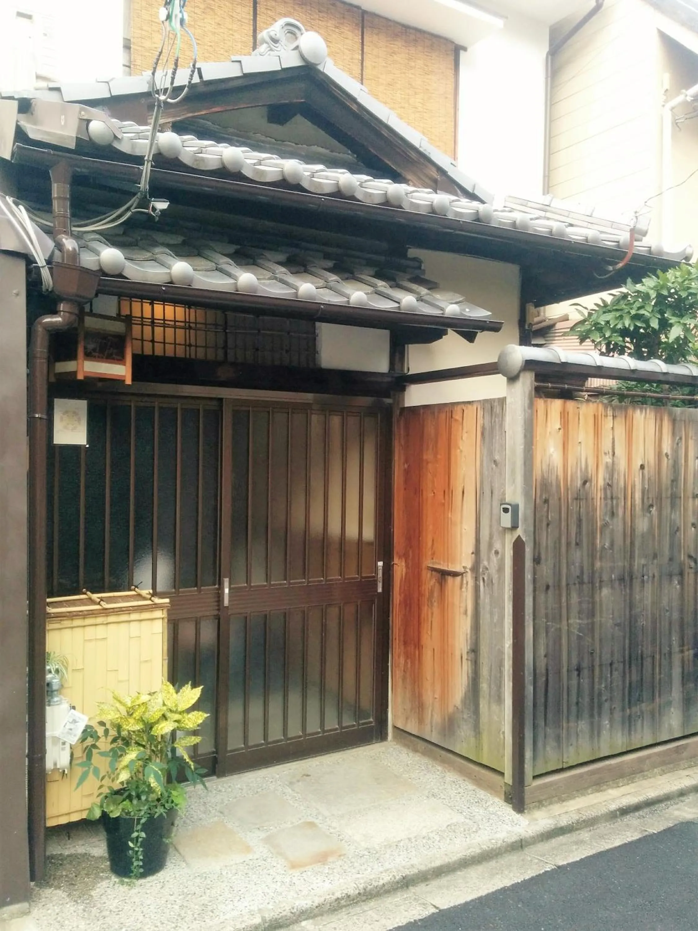 Facade/entrance in Murasakino Guesthouse