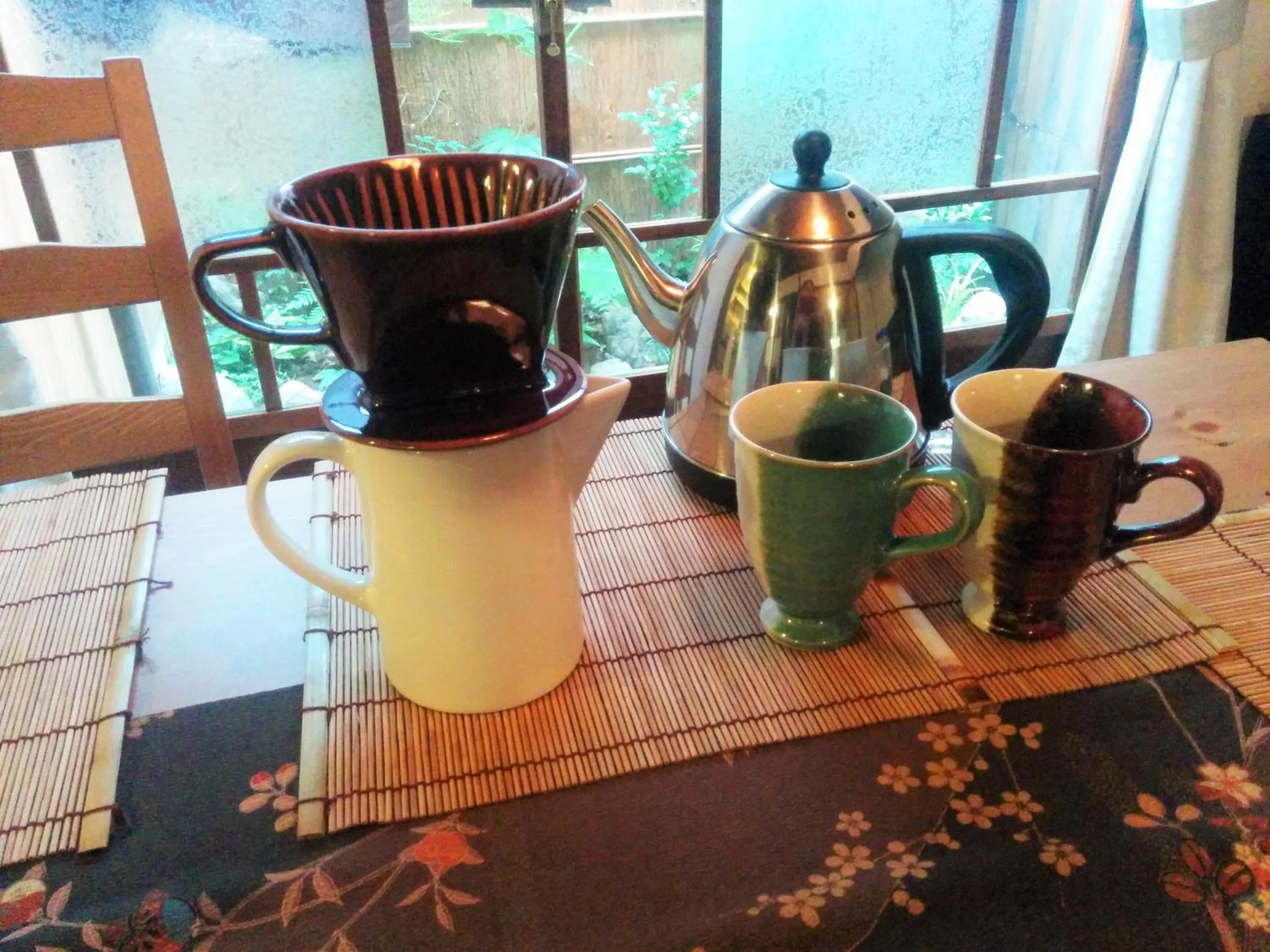 Coffee/tea facilities in Murasakino Guesthouse