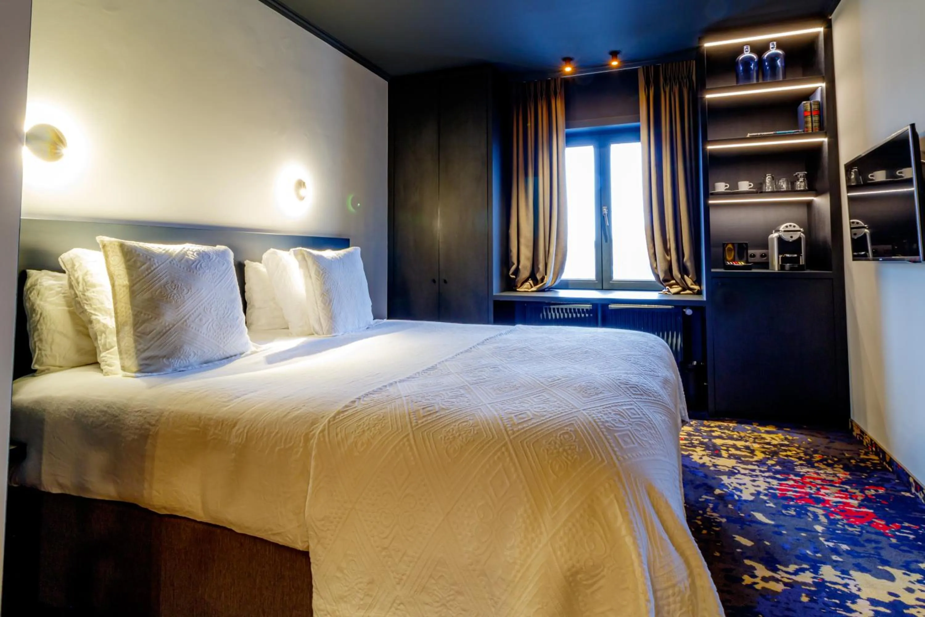 Bed in Hotel Montanus