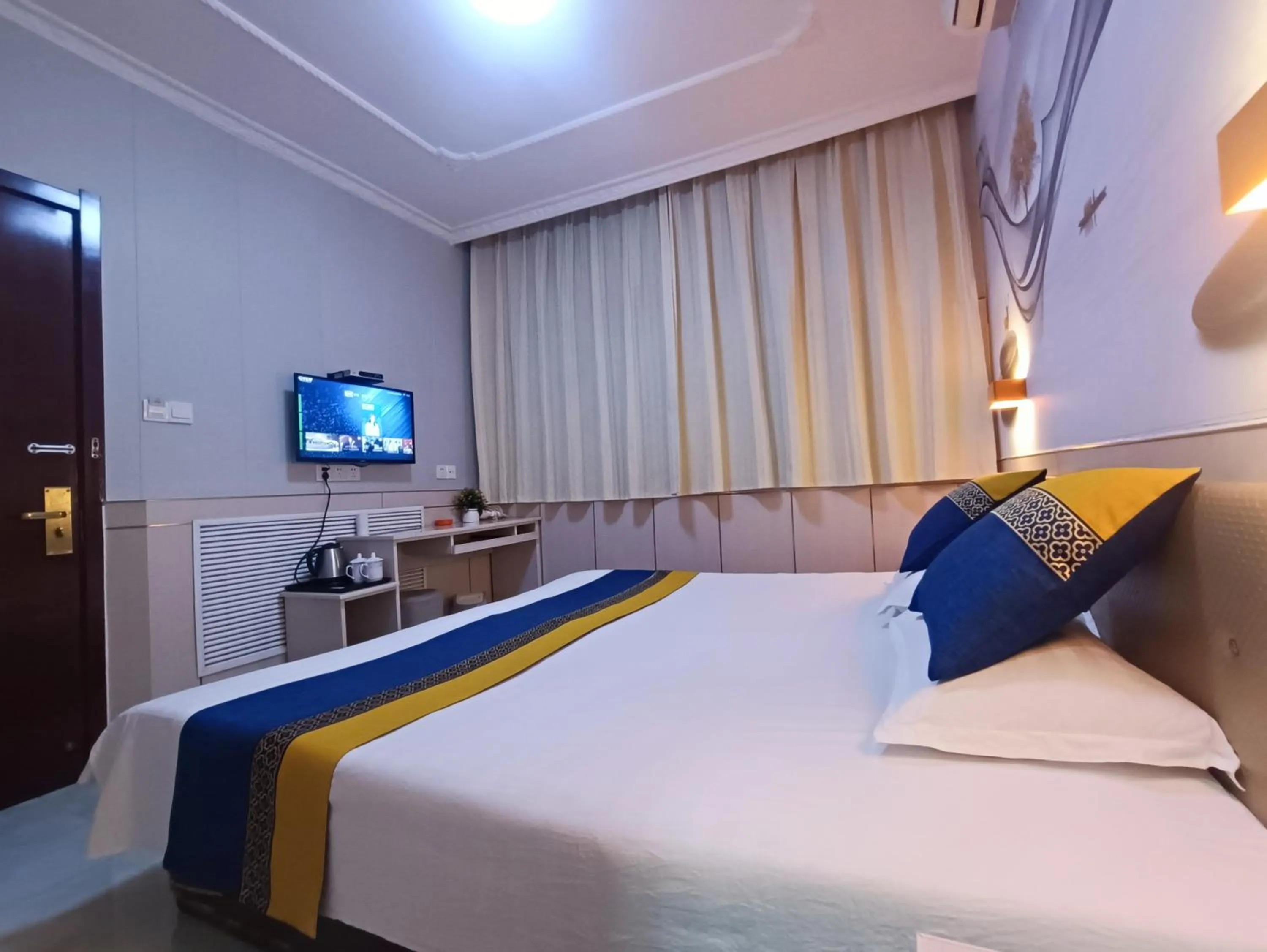 Bedroom, Bed in Qufu Garden Hotel