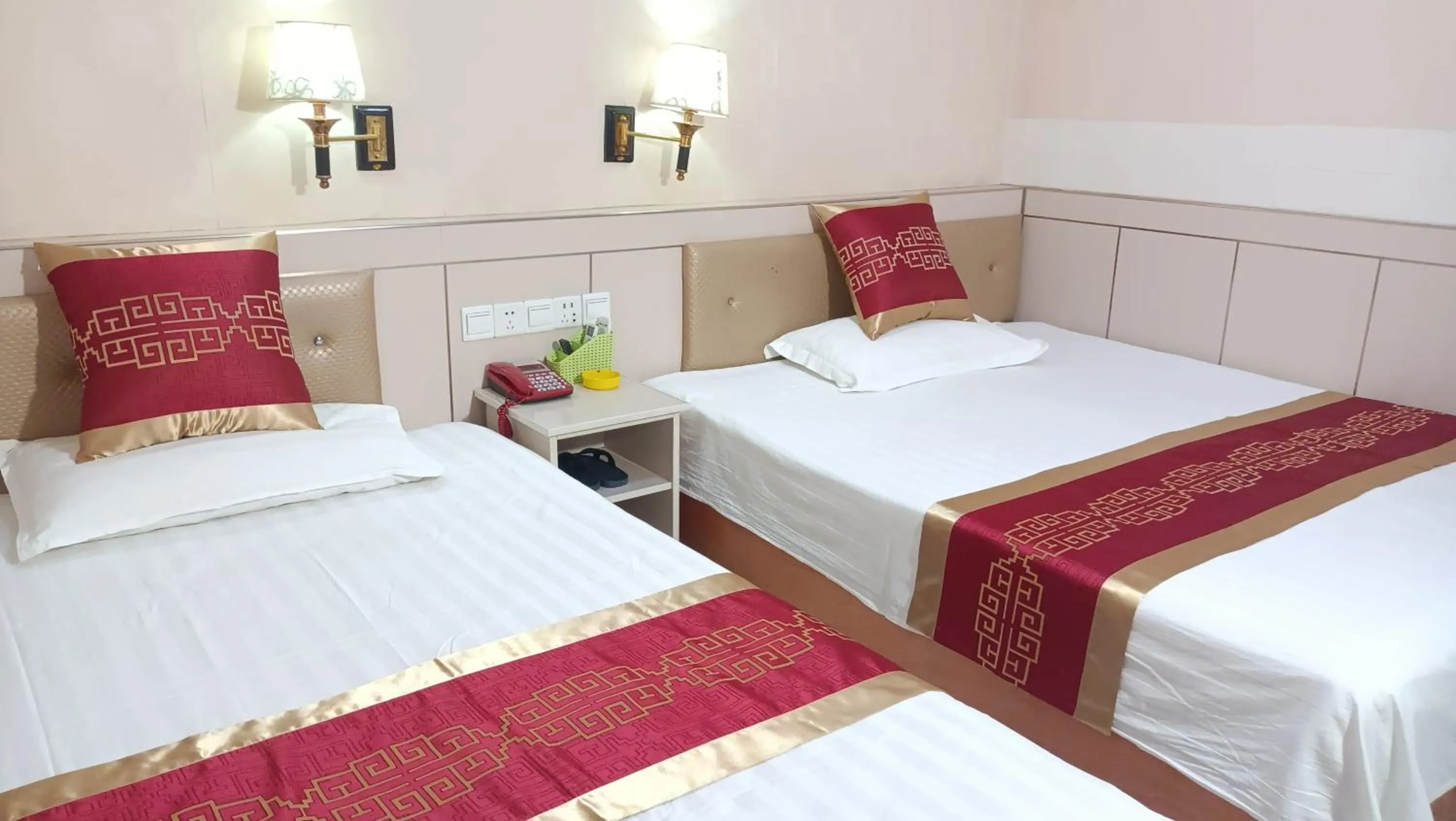 Bed in Qufu Garden Hotel