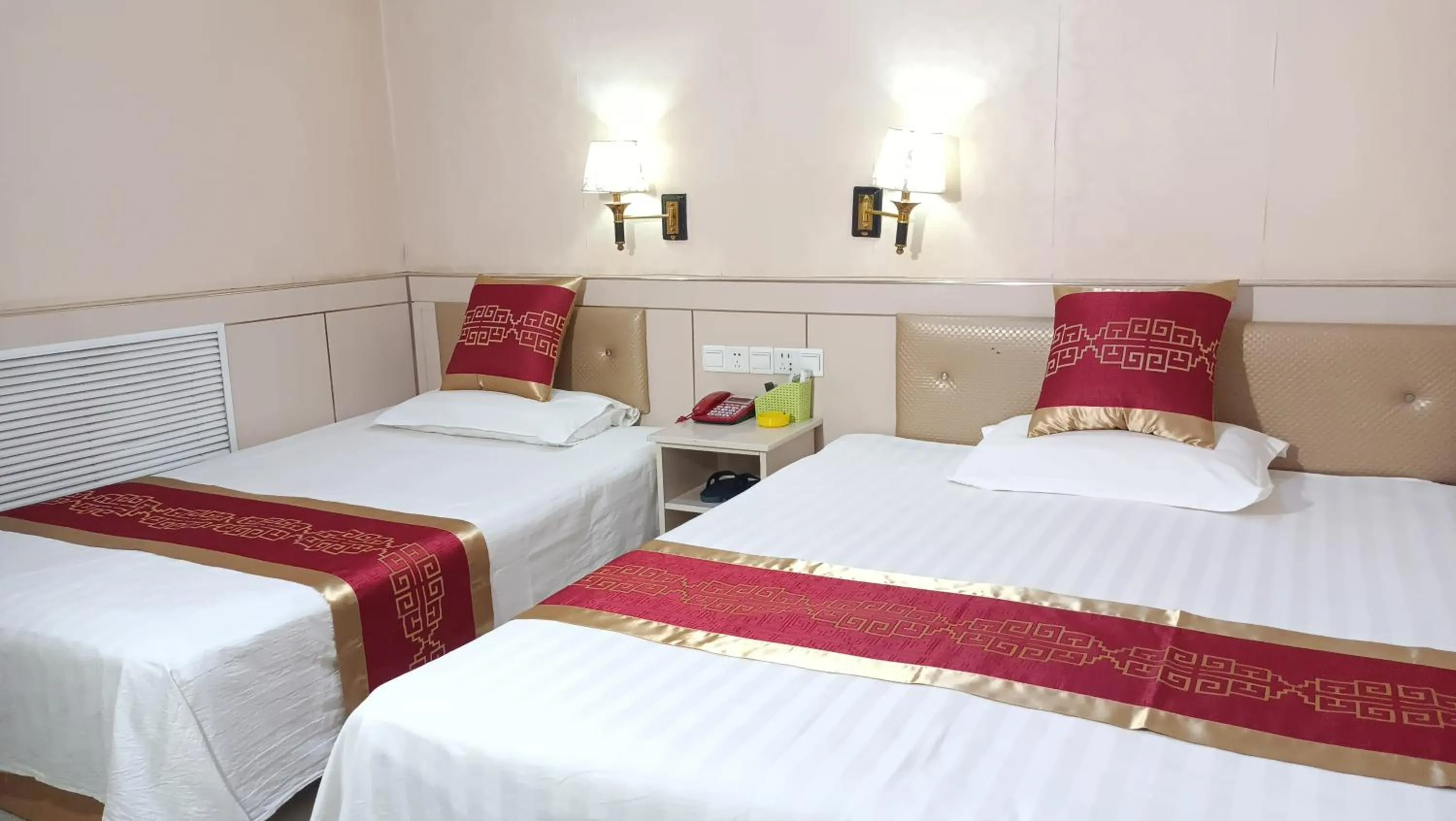 Bed in Qufu Garden Hotel