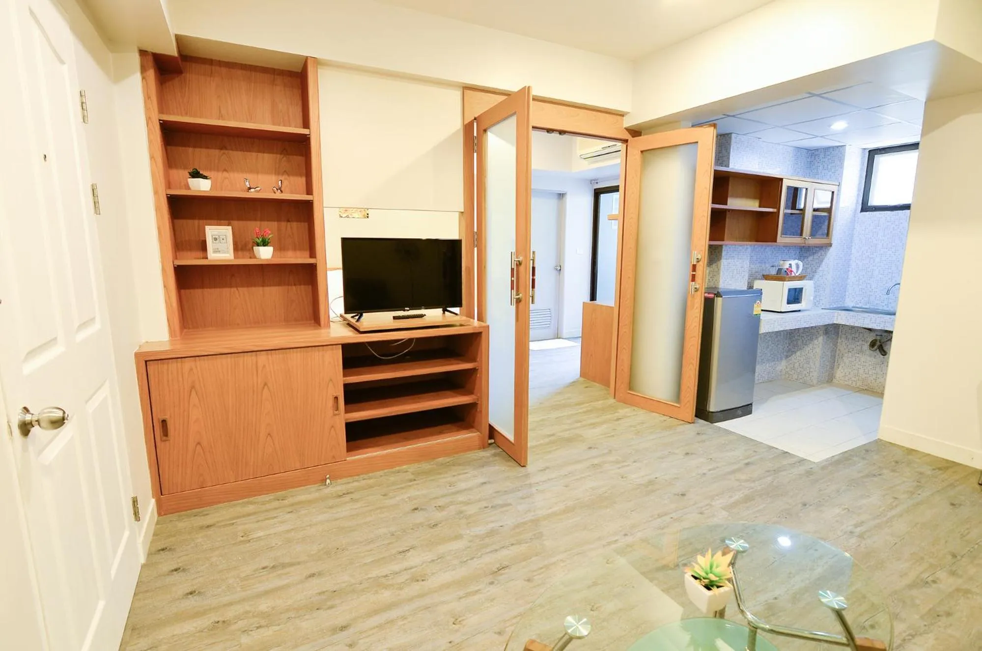 TV and multimedia in BJ Boutique