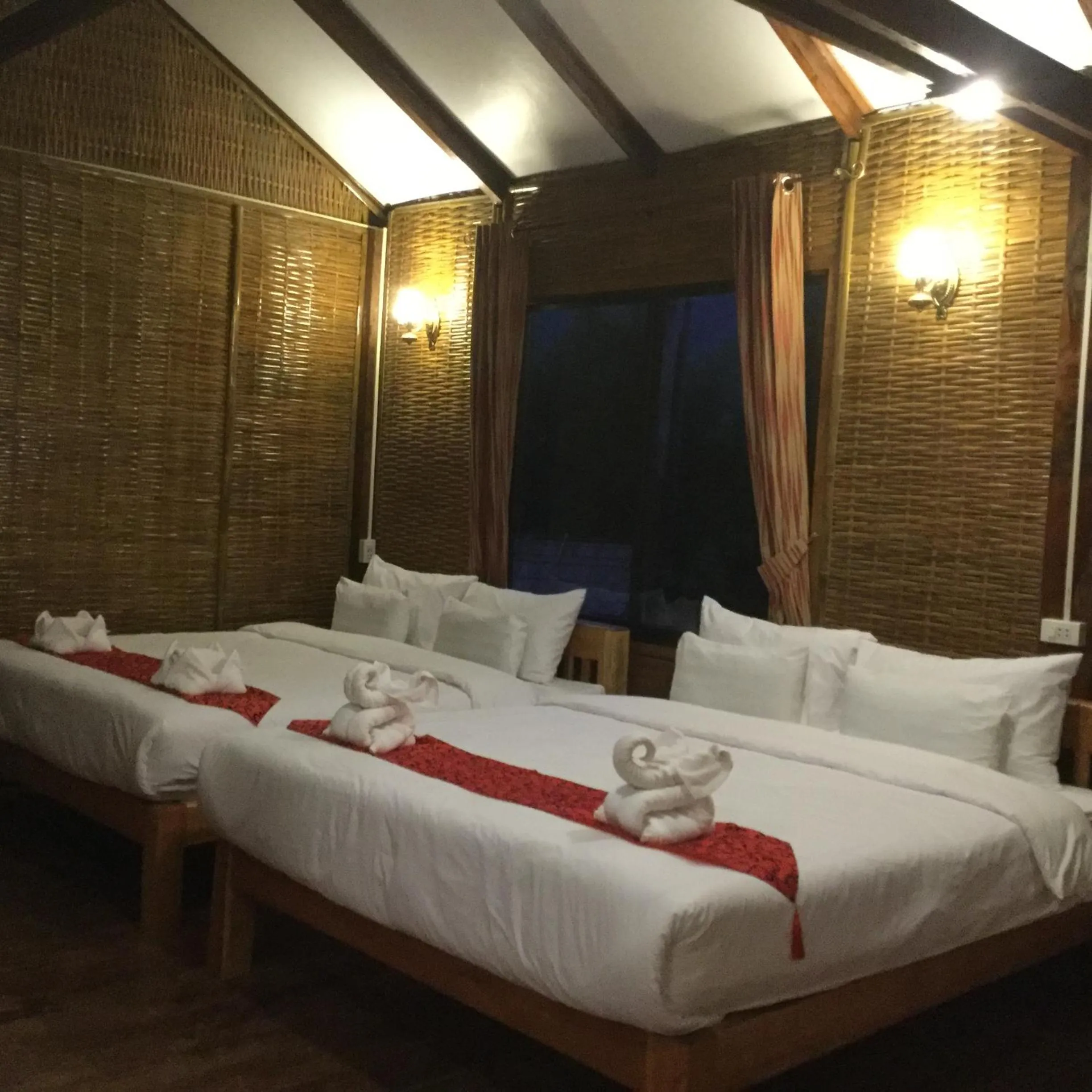 Bedroom, Bed in Phoxay Ngam Resort