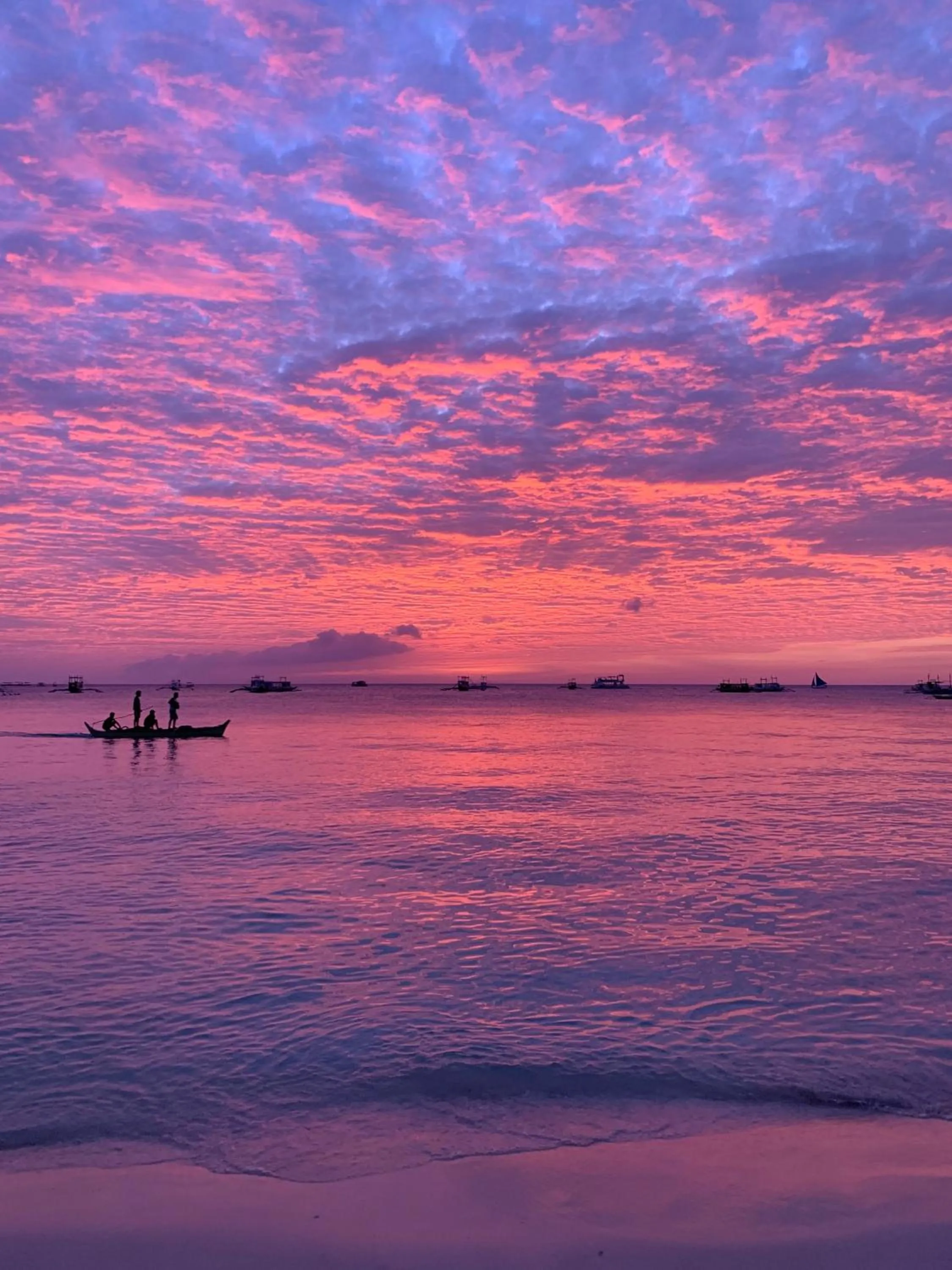 Beach in Sundown Resort & Austrian Pension House