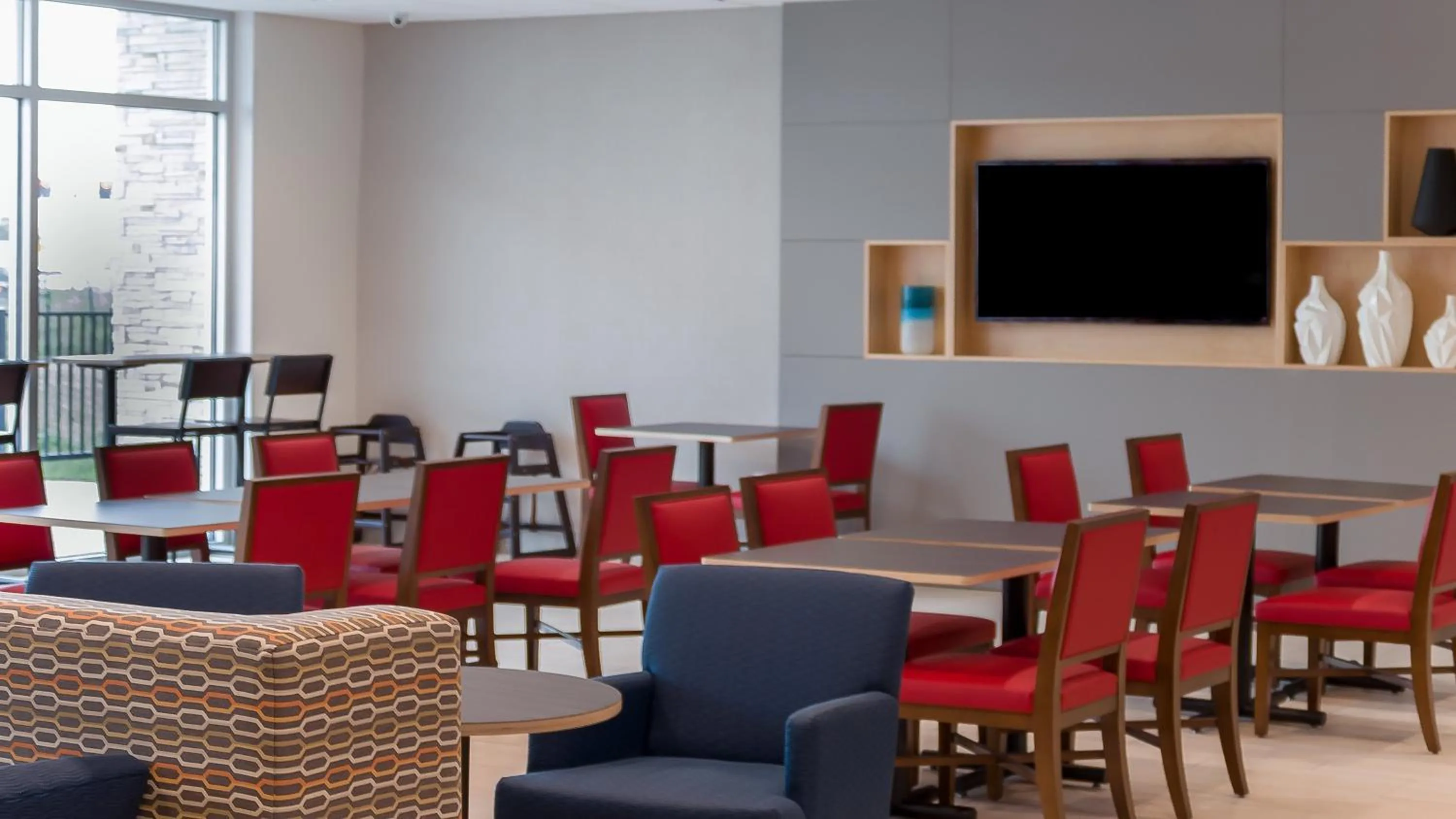 Breakfast in Holiday Inn Express & Suites - Tampa East - Ybor City by IHG