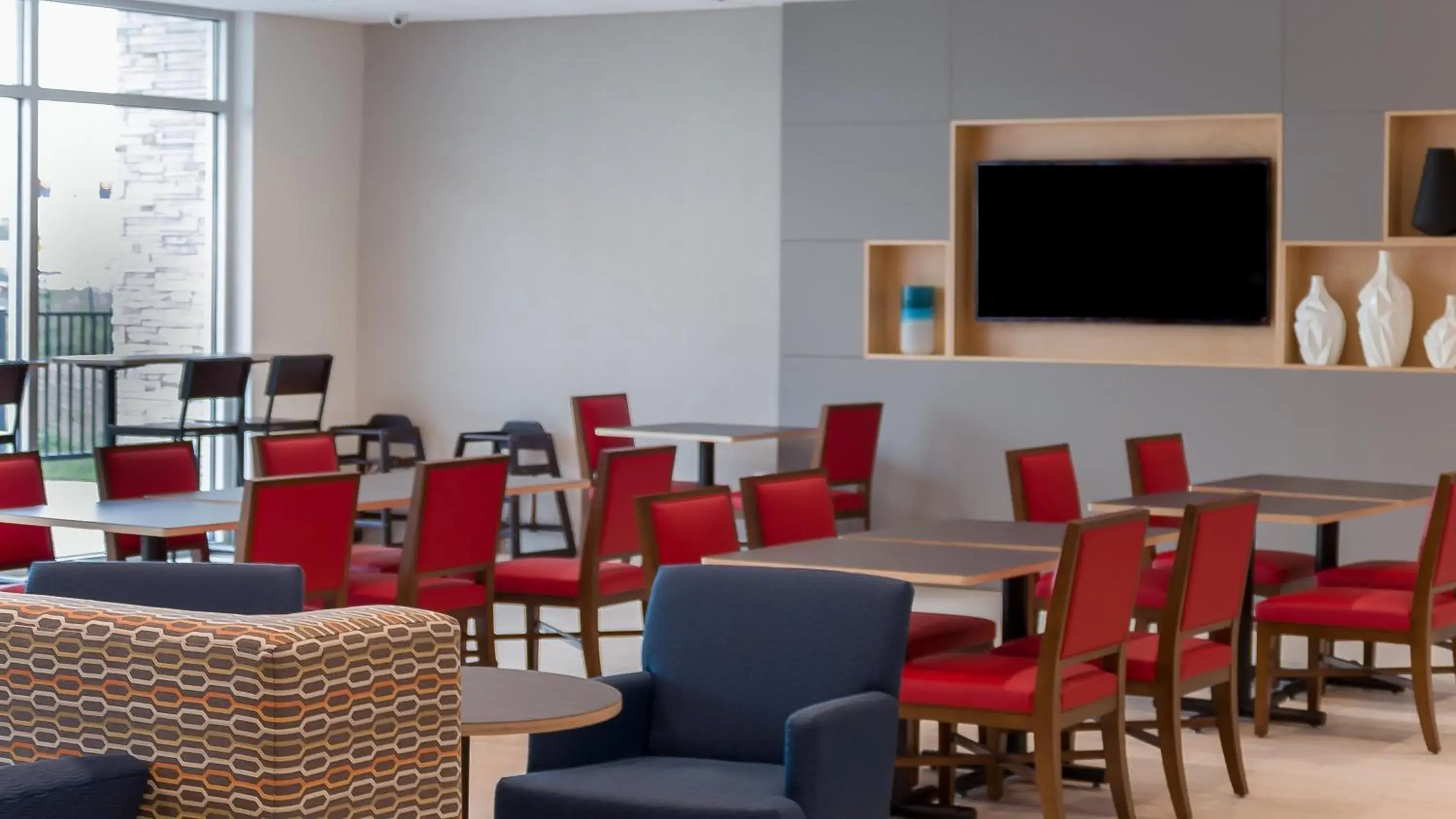 Holiday Inn Express & Suites - Tampa East - Ybor City by IHG Holiday Inn Express & Suites - Tampa East - Ybor City by IHG