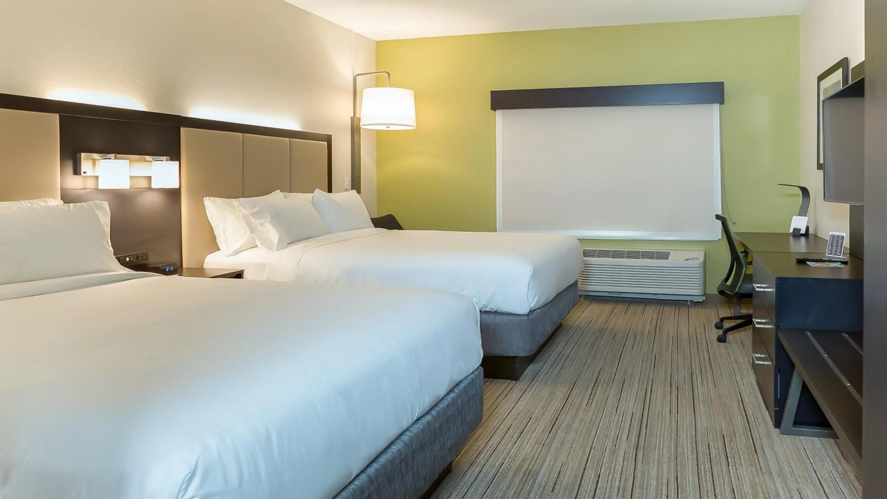 Photo of the whole room, Bed in Holiday Inn Express & Suites - Tampa East - Ybor City by IHG