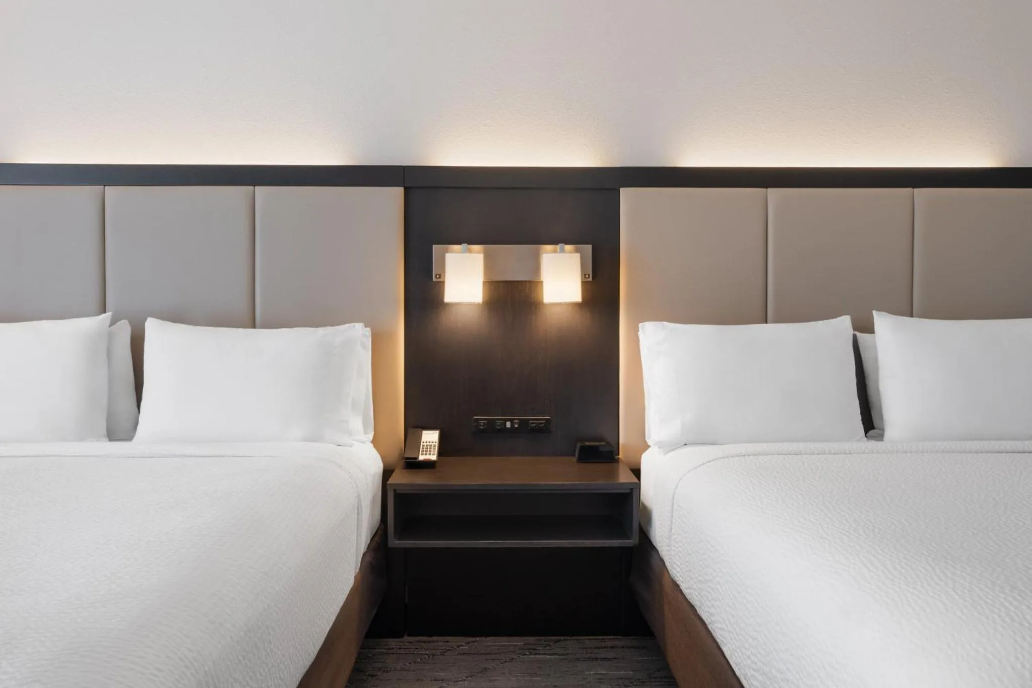 Photo of the whole room, Bed in Holiday Inn Express & Suites - Tampa East - Ybor City by IHG