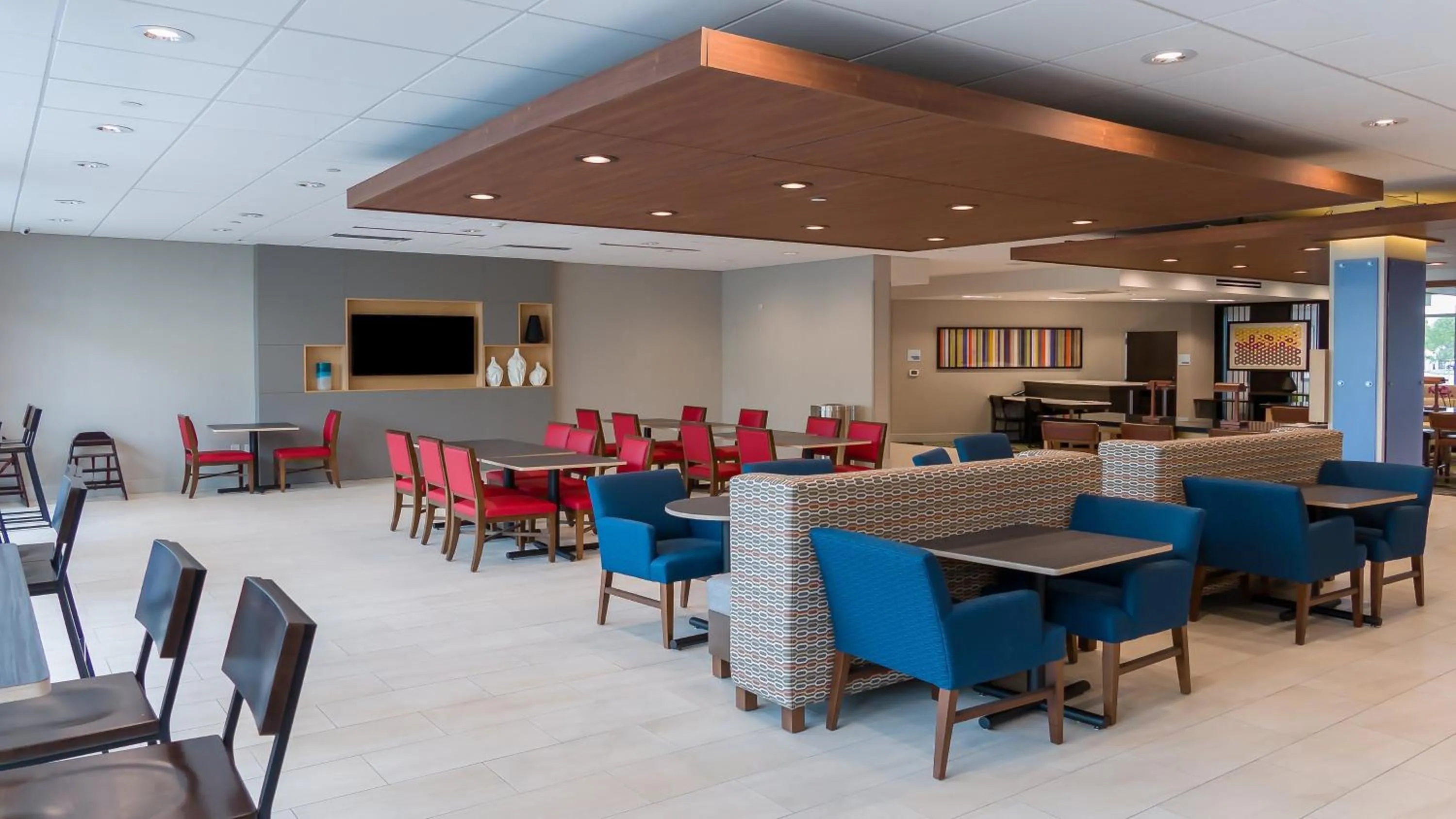 Breakfast in Holiday Inn Express & Suites - Tampa East - Ybor City by IHG