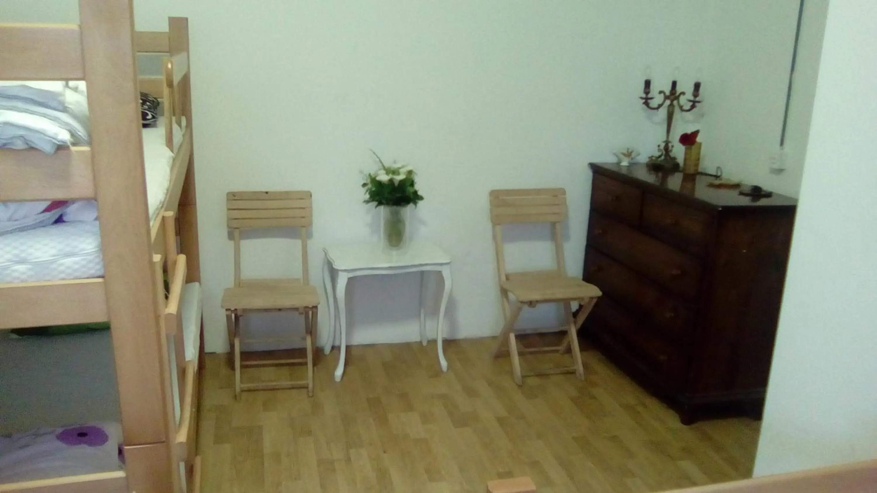 Photo of the whole room, Bed in Hostel Jellostone