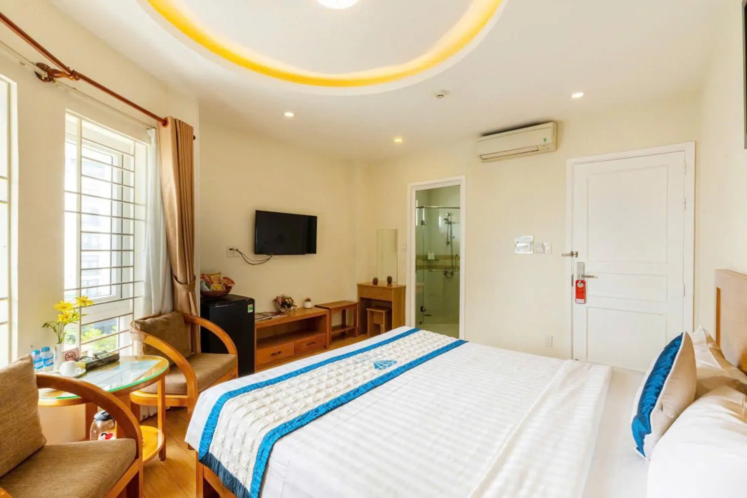 Bedroom, Bed in Blue Diamond Airport Hotel