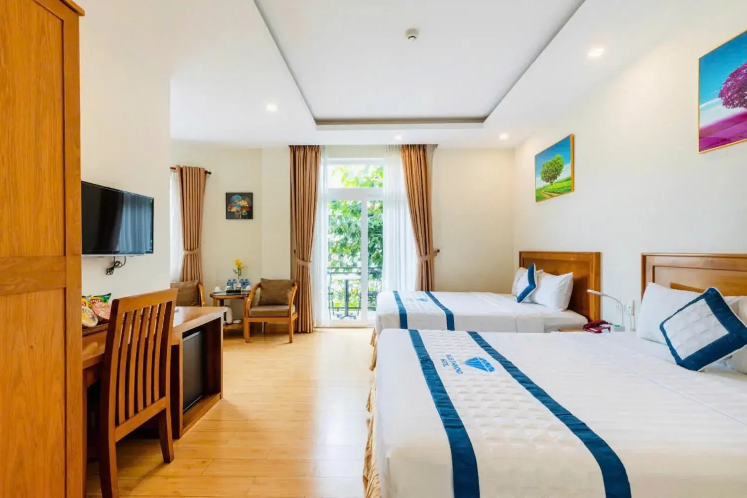 Family Room with Balcony in Blue Diamond Airport Hotel Family Room with Balcony in Blue Diamond Airport Hotel