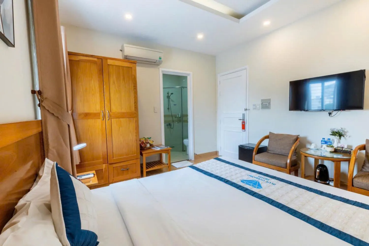 Bed in Blue Diamond Airport Hotel