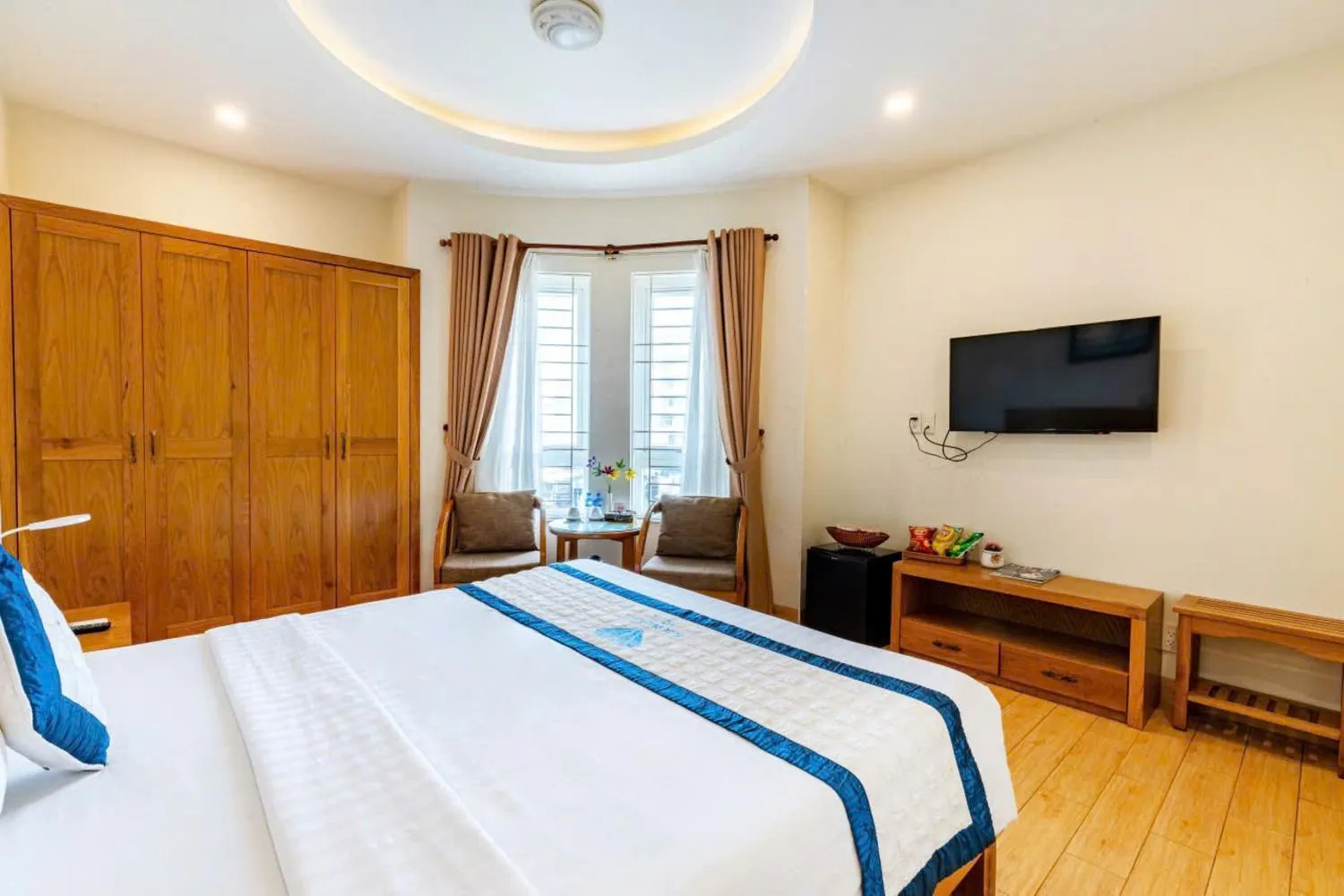 Bed in Blue Diamond Airport Hotel