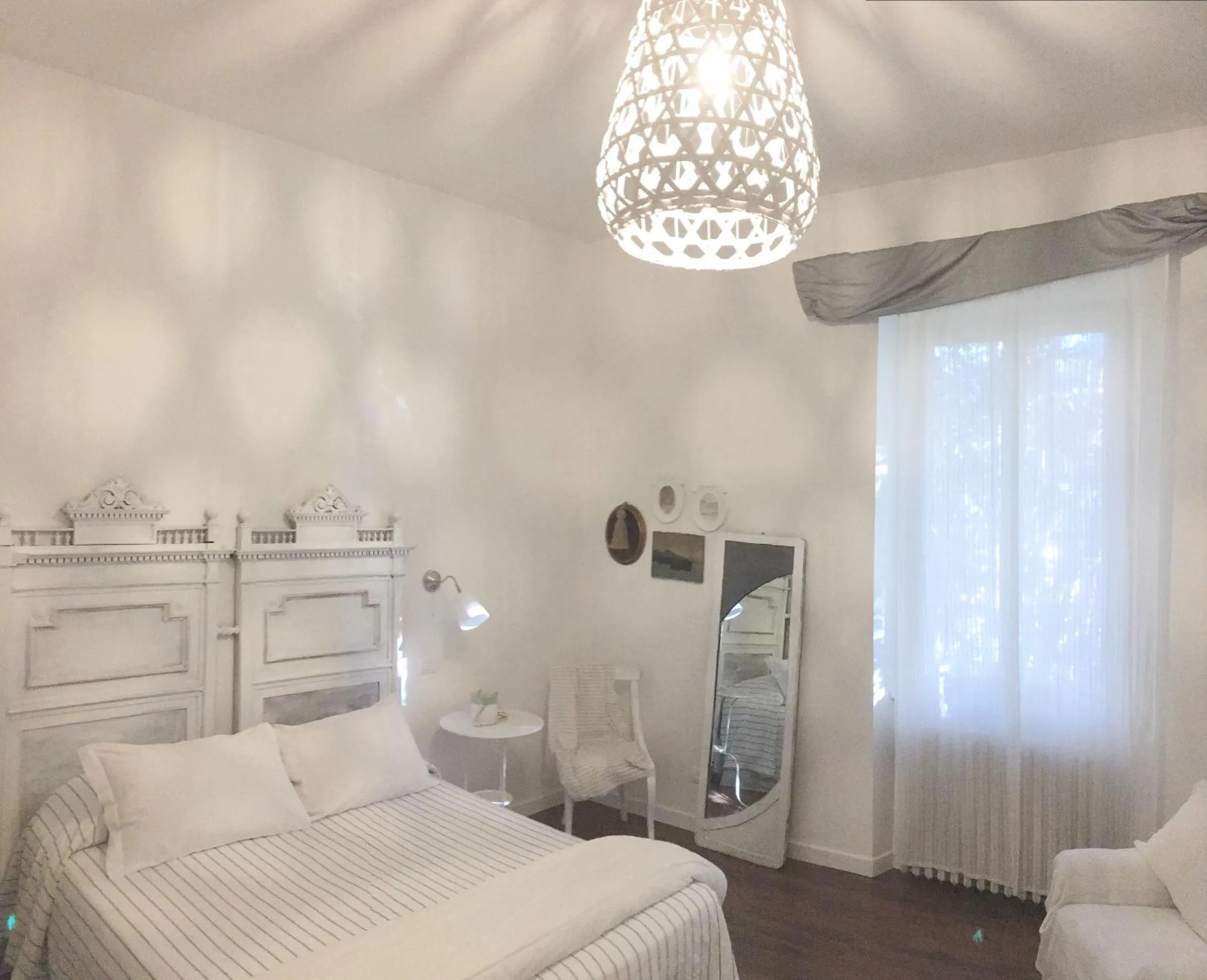 Photo of the whole room, Bed in Maru Apartment