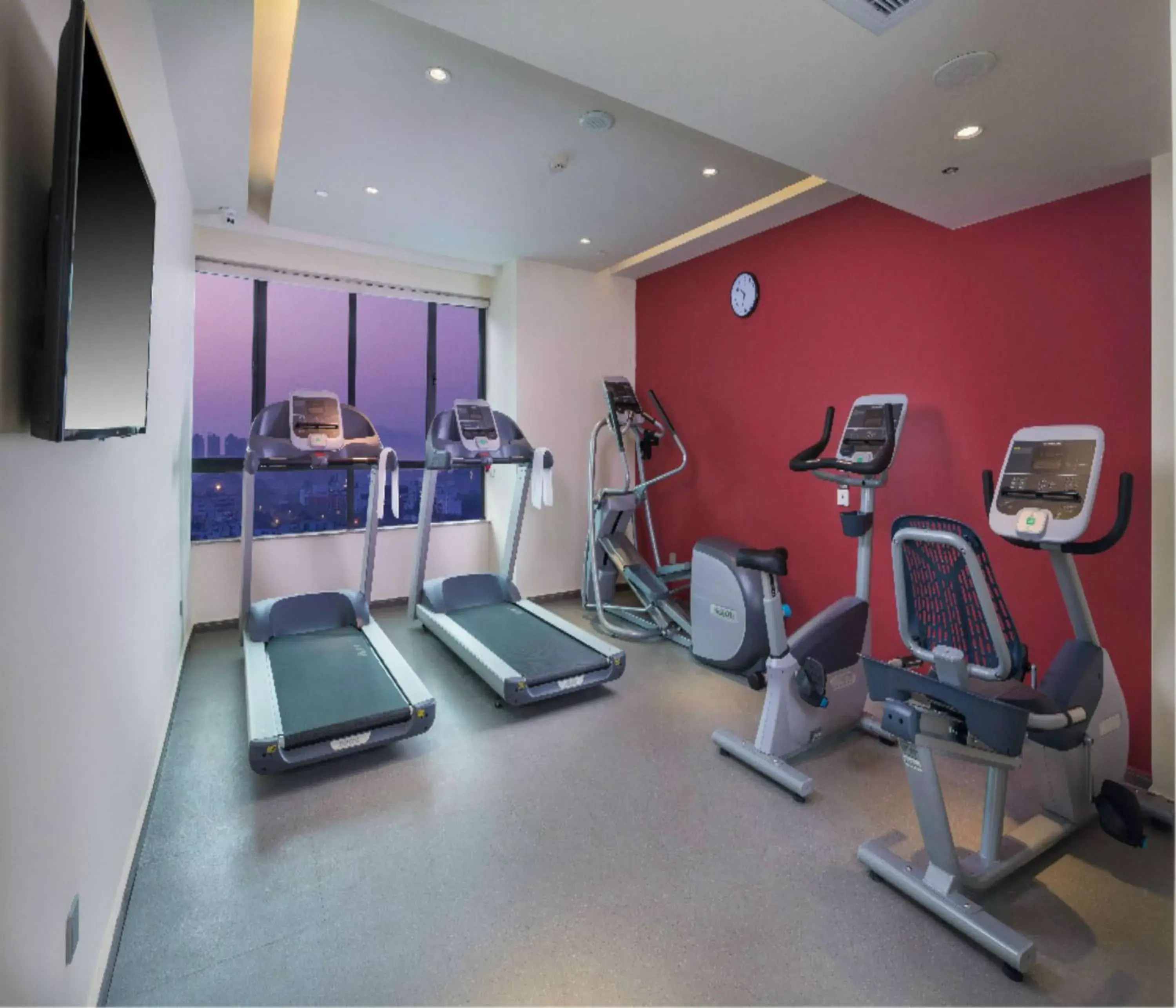 Fitness centre/facilities in Hilton Garden Inn Zhongshan Guzhen Fitness centre/facilities in Hilton Garden Inn Zhongshan Guzhen