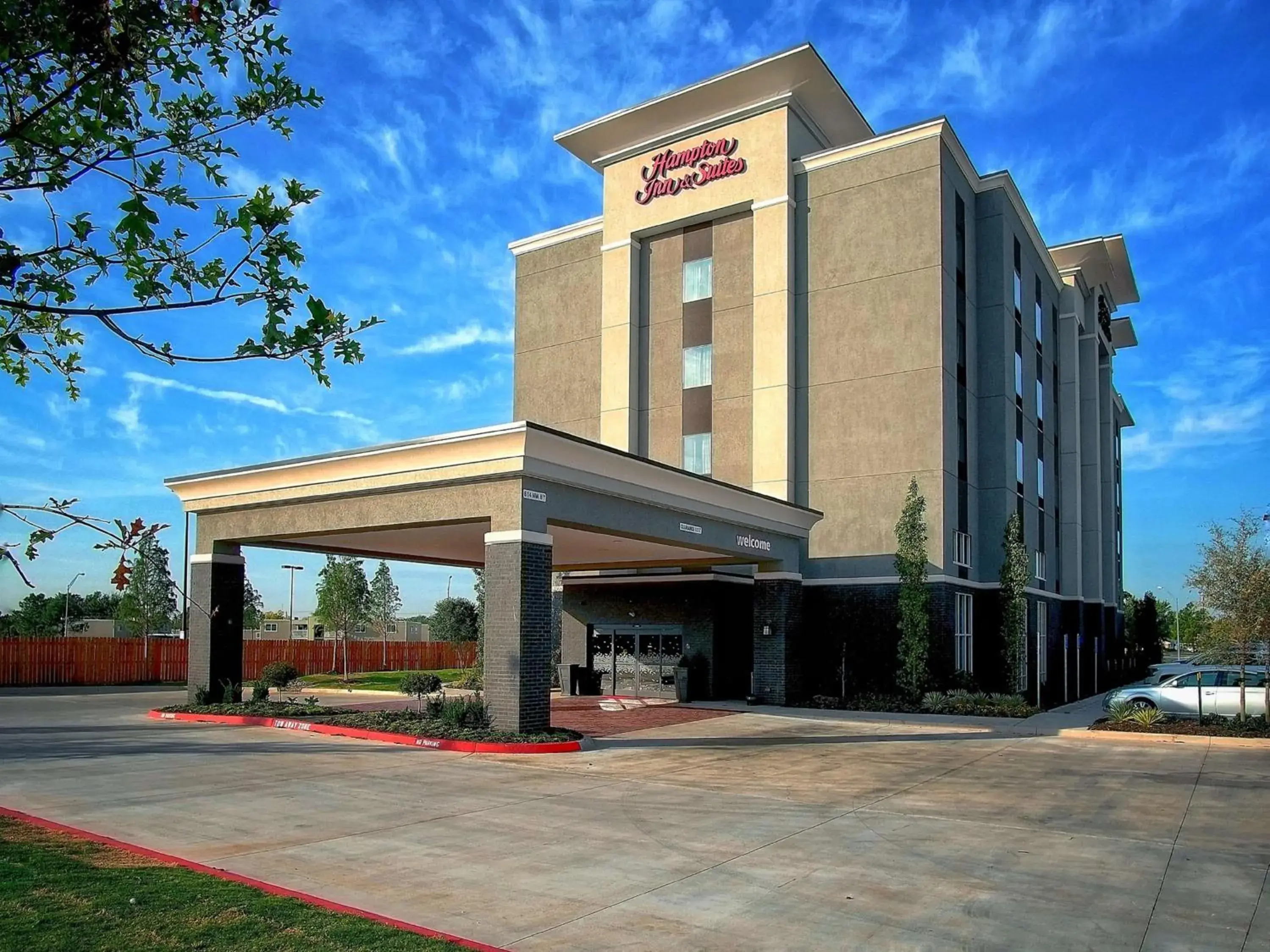 Property building in Hampton Inn & Suites-Moore Property building in Hampton Inn & Suites-Moore