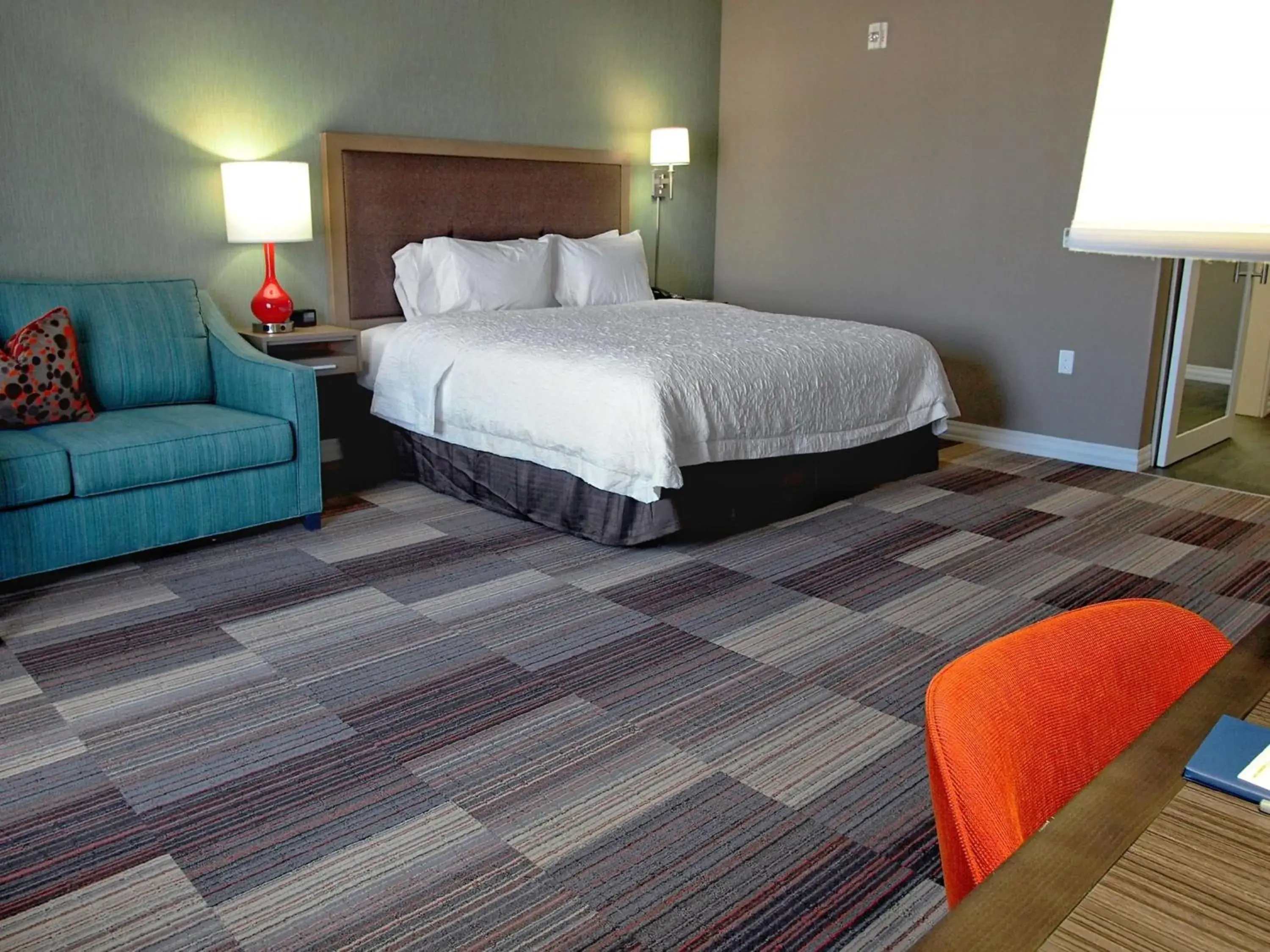 Bed in Hampton Inn & Suites-Moore Bed in Hampton Inn & Suites-Moore