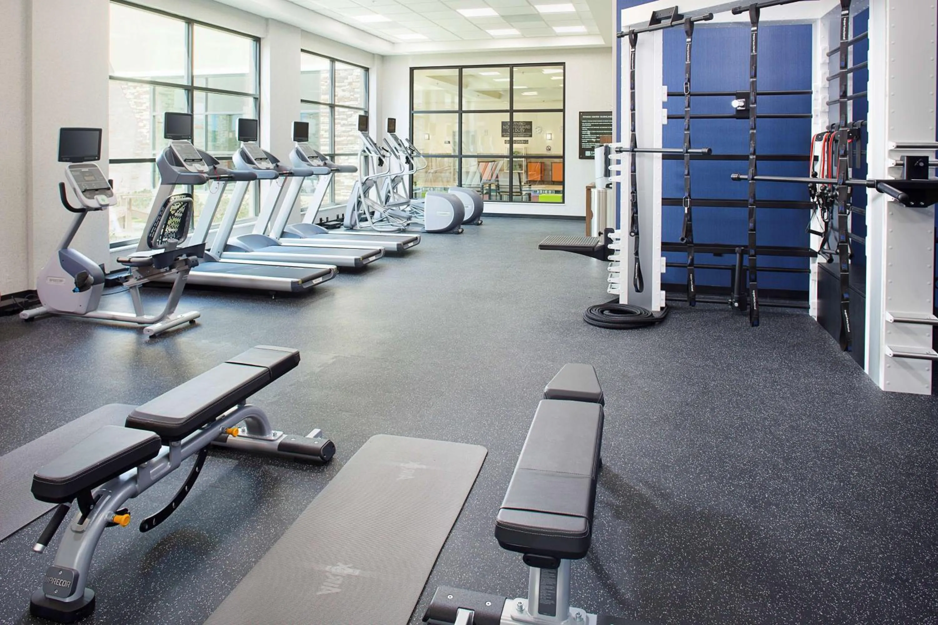 Fitness centre/facilities in Hilton Garden Inn Dallas/Arlington South